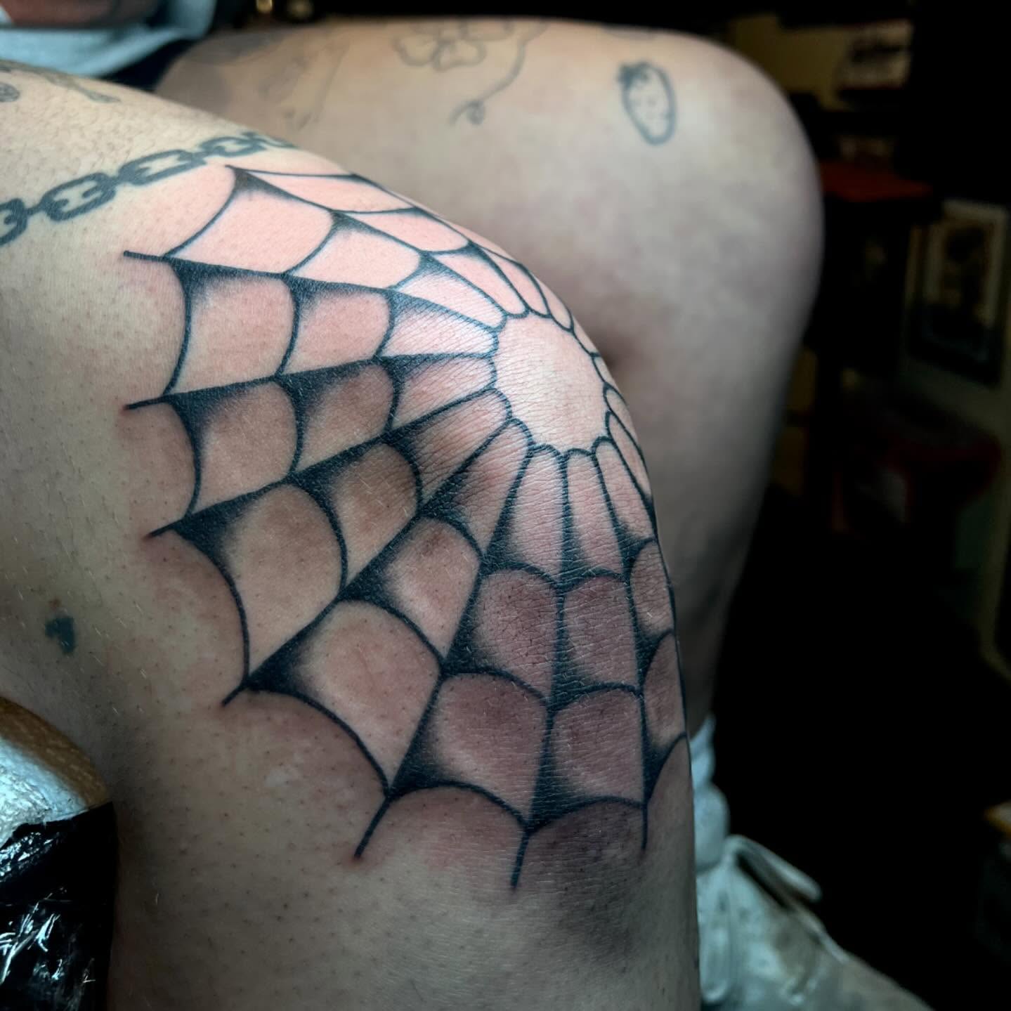 Tattoo by @mirandajoontattoo — geometric