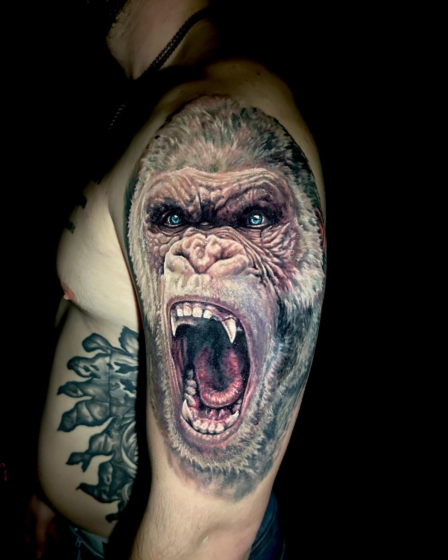 Gorilla realism tattoo on the shoulder by Amber Joy (AJ)