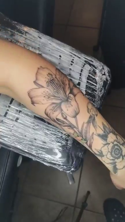 Tattoo by @giron21_tattoo — fine_line, black_and_grey