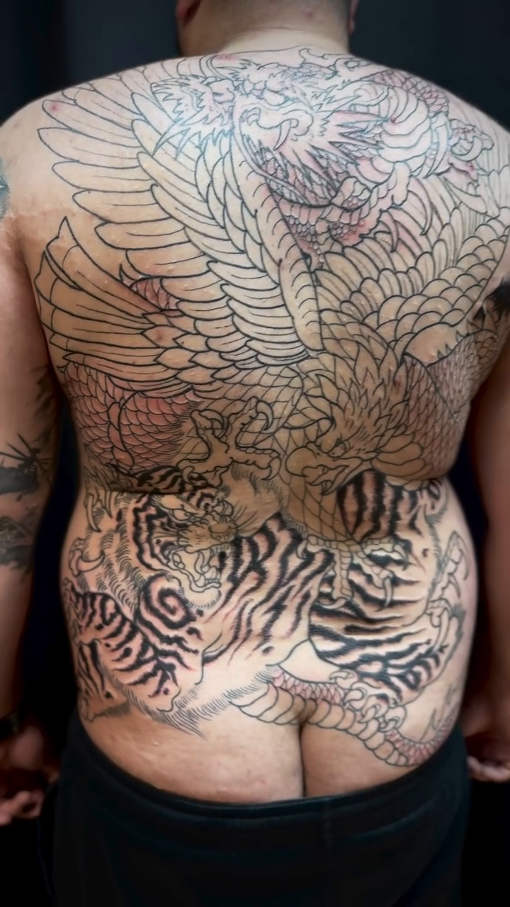 Dragon and tiger back piece japanese irezumi tattoo by 𝙉𝙄𝘾𝙆 𝘾𝘼𝙍𝙐𝙎𝙊, New York, New York