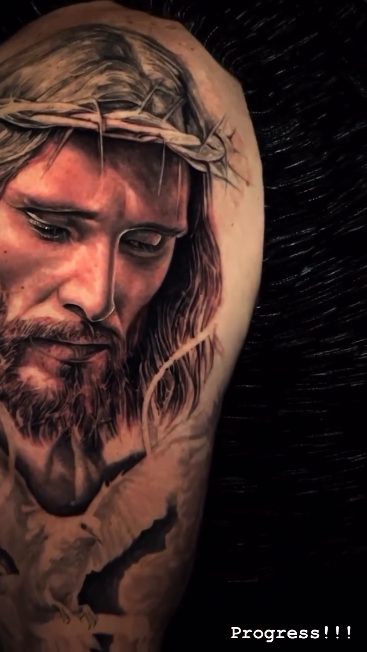 Tattoo by @artedececil — realism, black_and_grey