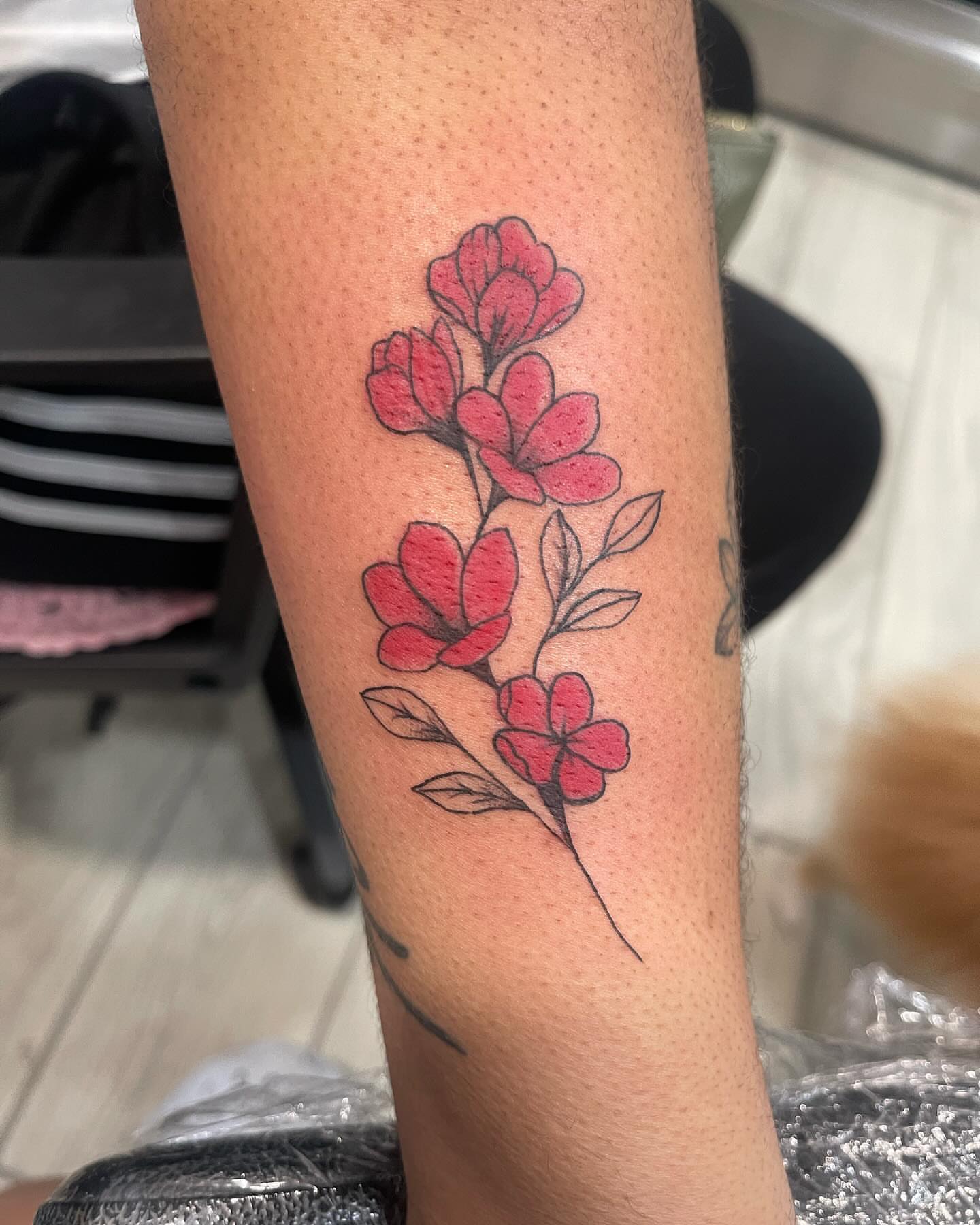 Flower bouquet dotwork tattoo on the forearm by Sonia vidal