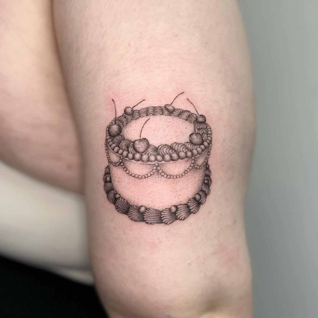 Tattoo by @gimilt.tattoos — dotwork, fine_line