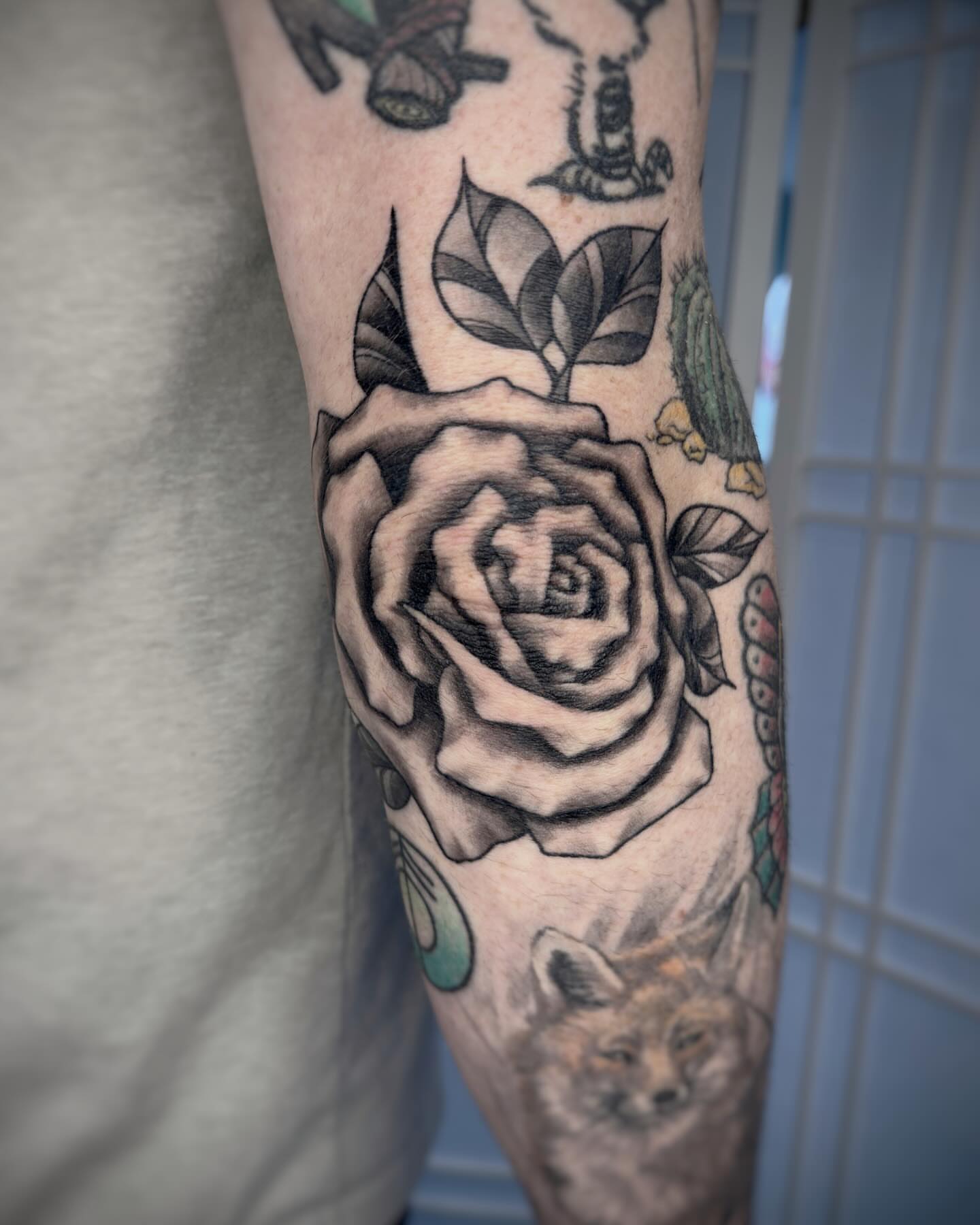 Tattoo by @tattooedbyrose — black_and_grey