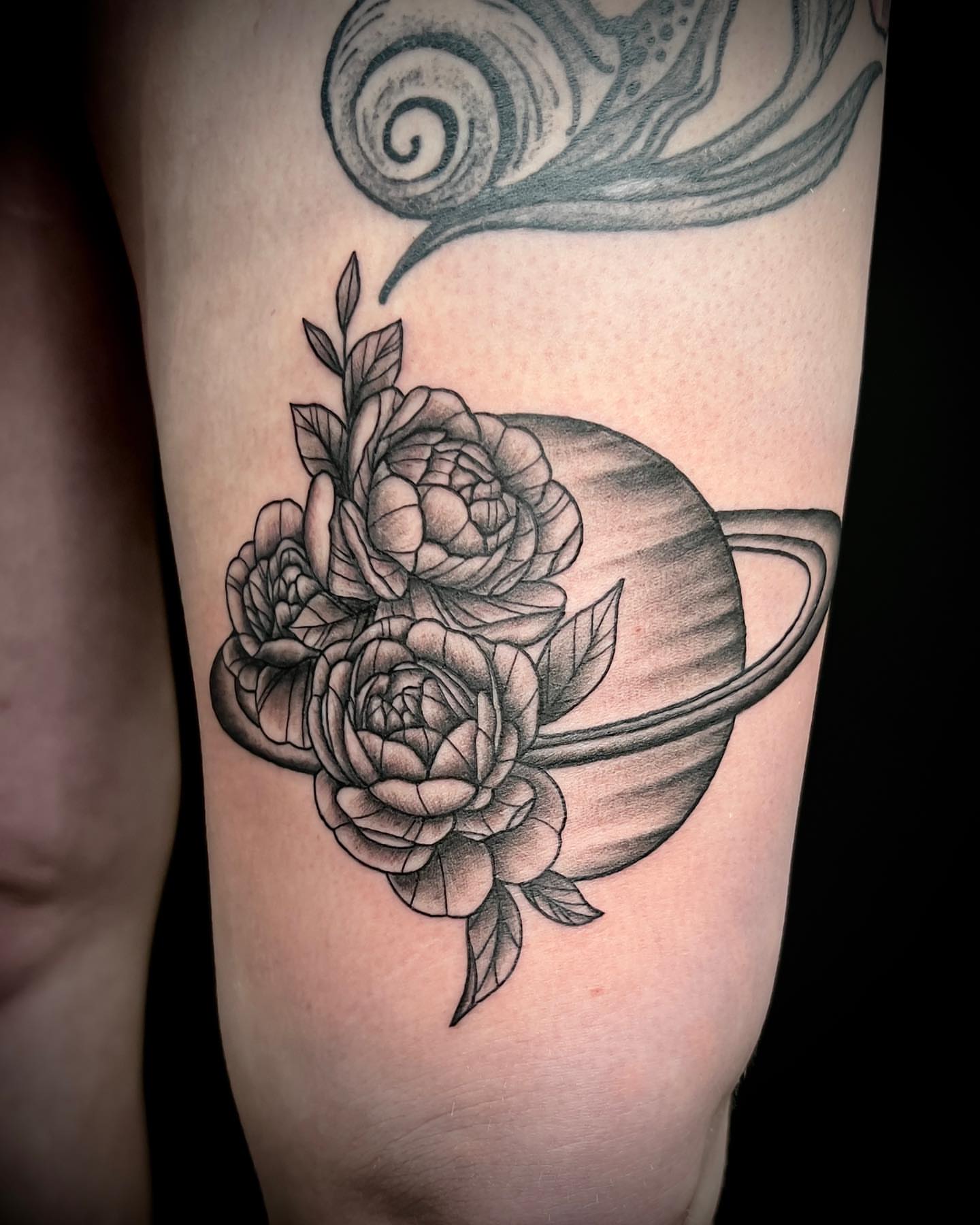 Tattoo by @katherinatattoos โ black_and_grey, realism