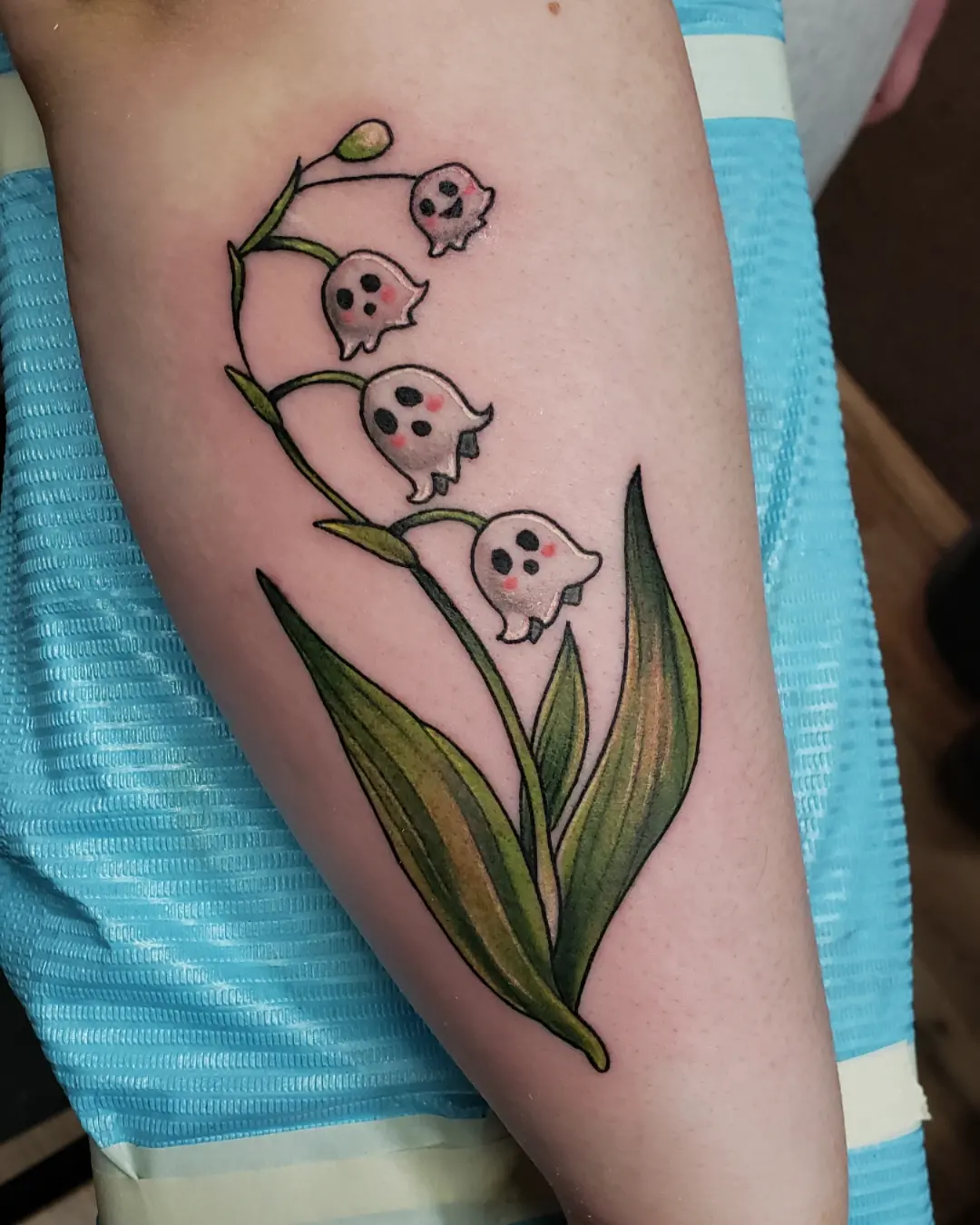 Tattoo by @haleygunz — dotwork, watercolor