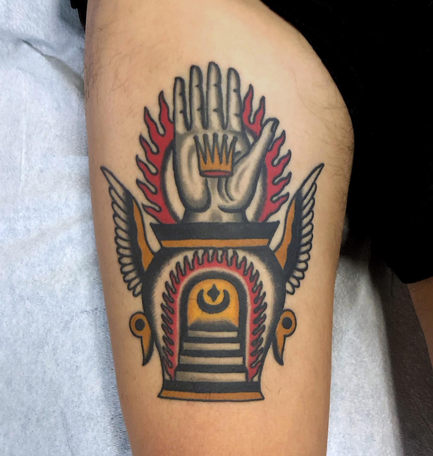Palms and crown American traditional tattoo on the thigh by Ben Fiedler