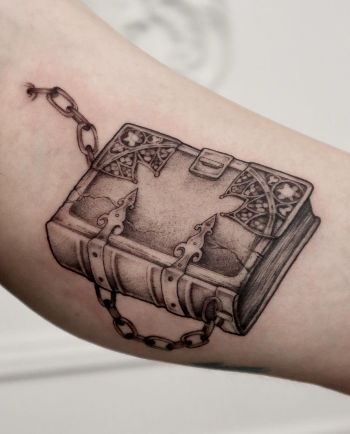 Tattoo by @rit13_ink — black_and_grey