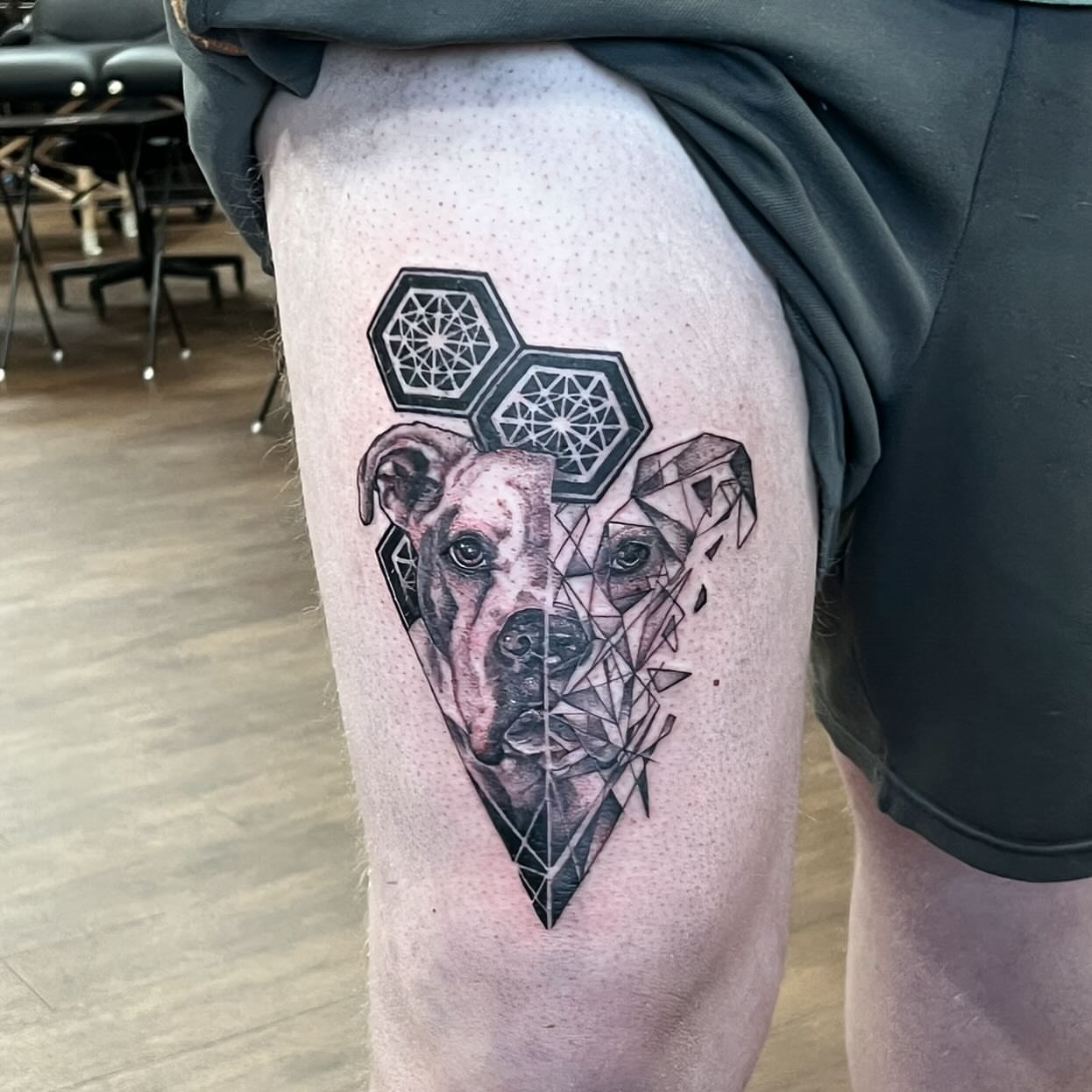 Tattoo by @lydiabruno13 — geometric