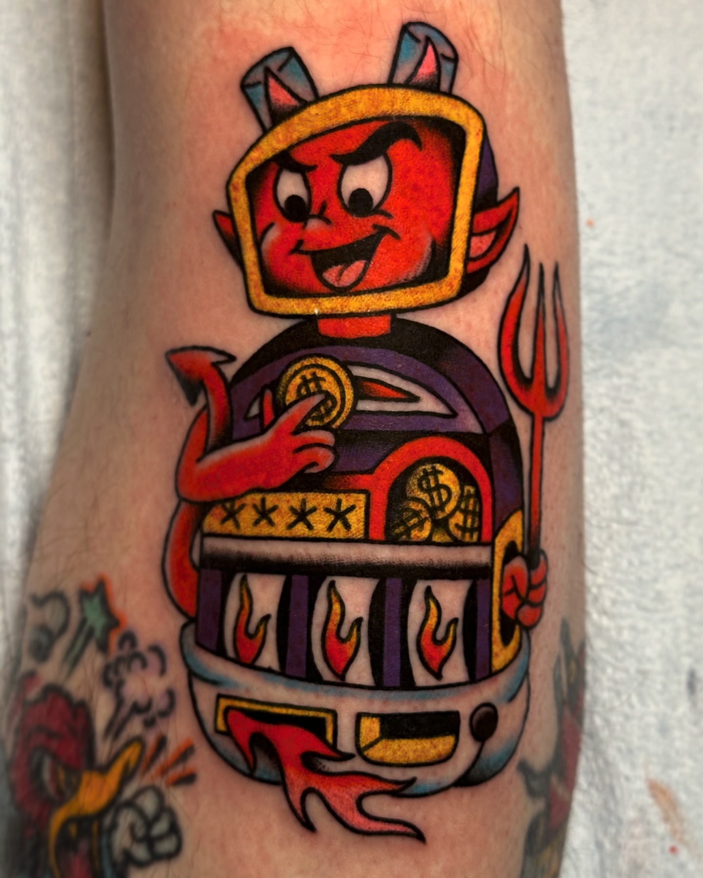 Tattoo by @beexgood — american_traditional