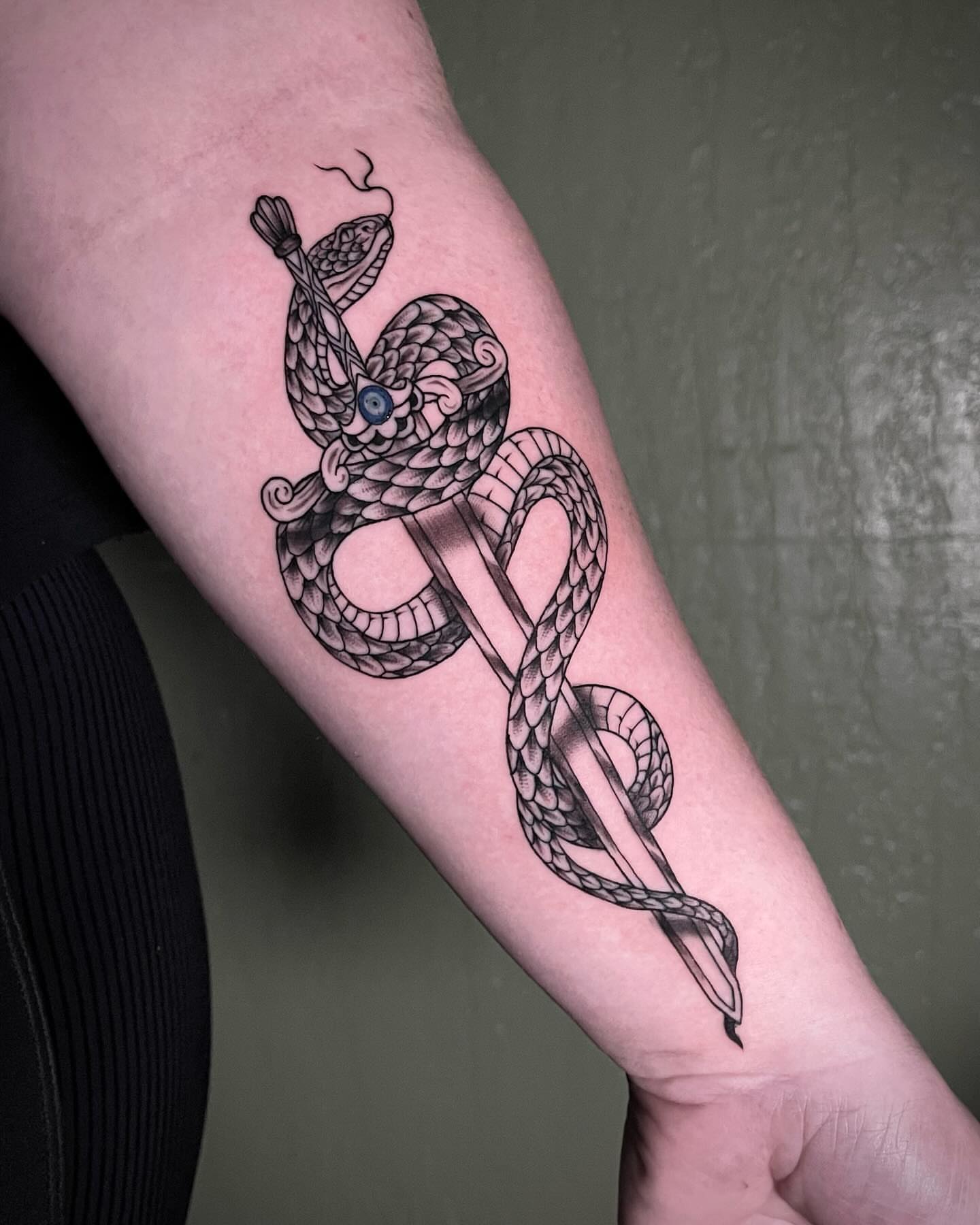 Tattoo by @anheartistxo — black_and_grey