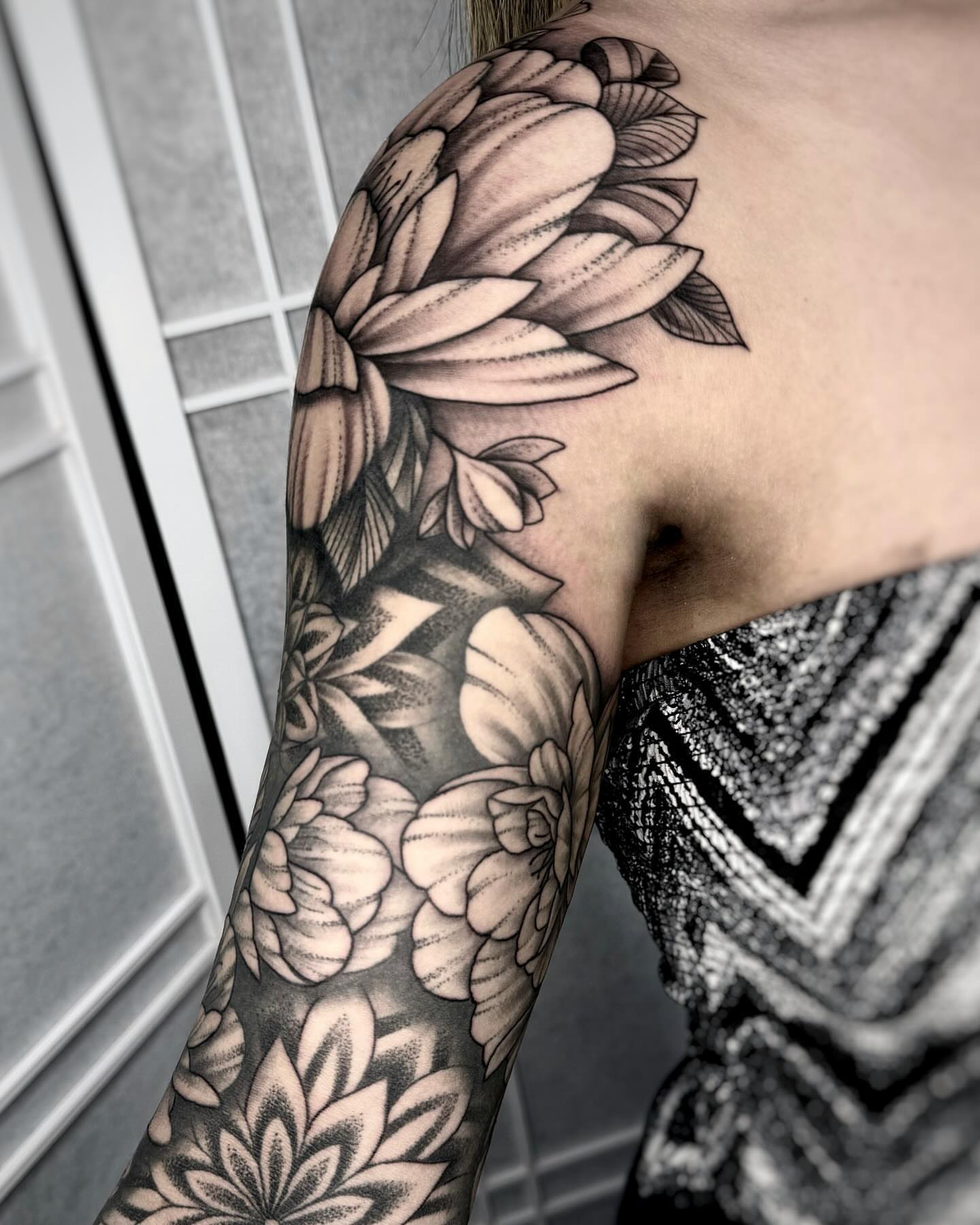 Tattoo by @tattooedbyrose — black_and_grey