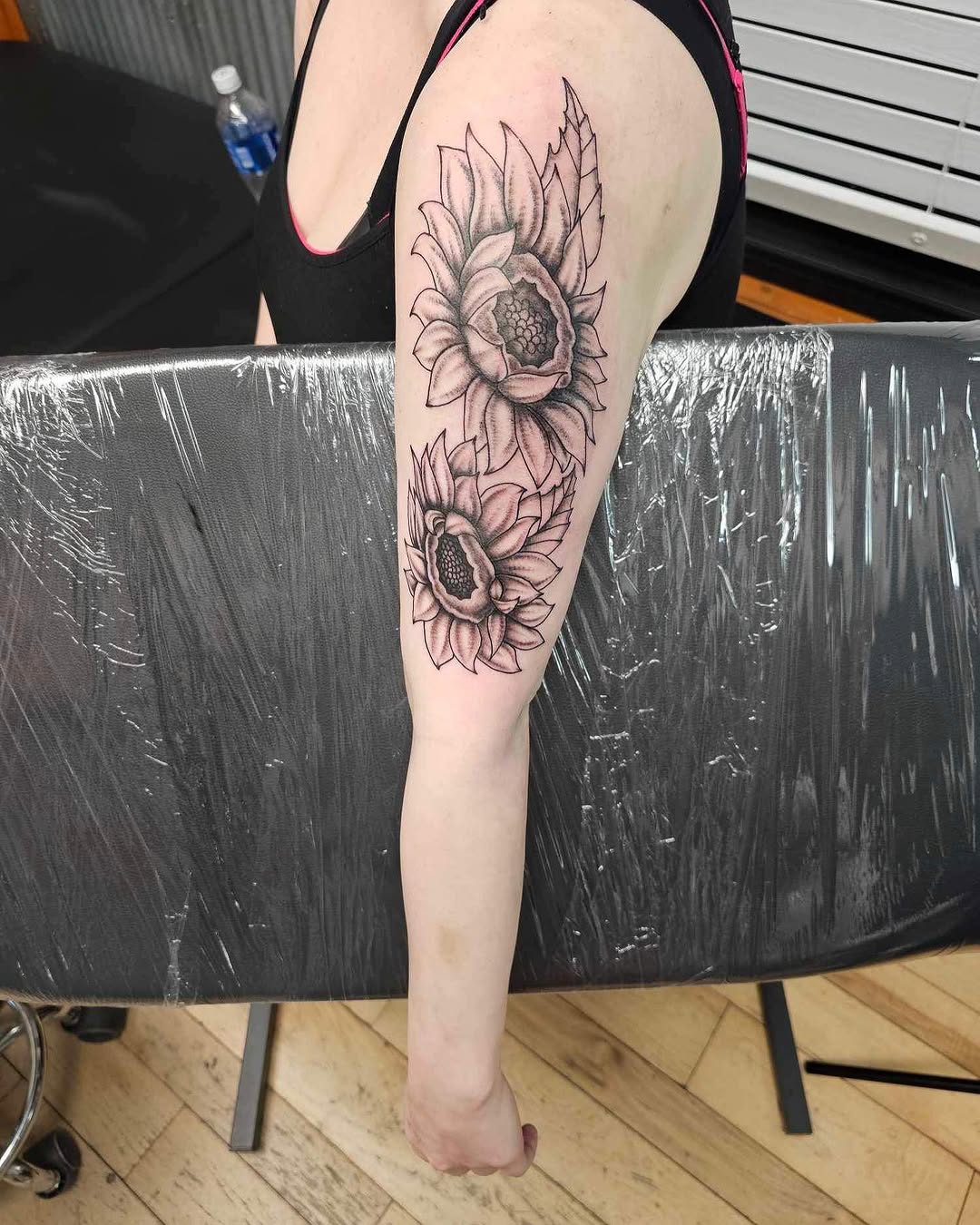 Tattoo by @tattoos_by_trav — black_and_grey, fine_line