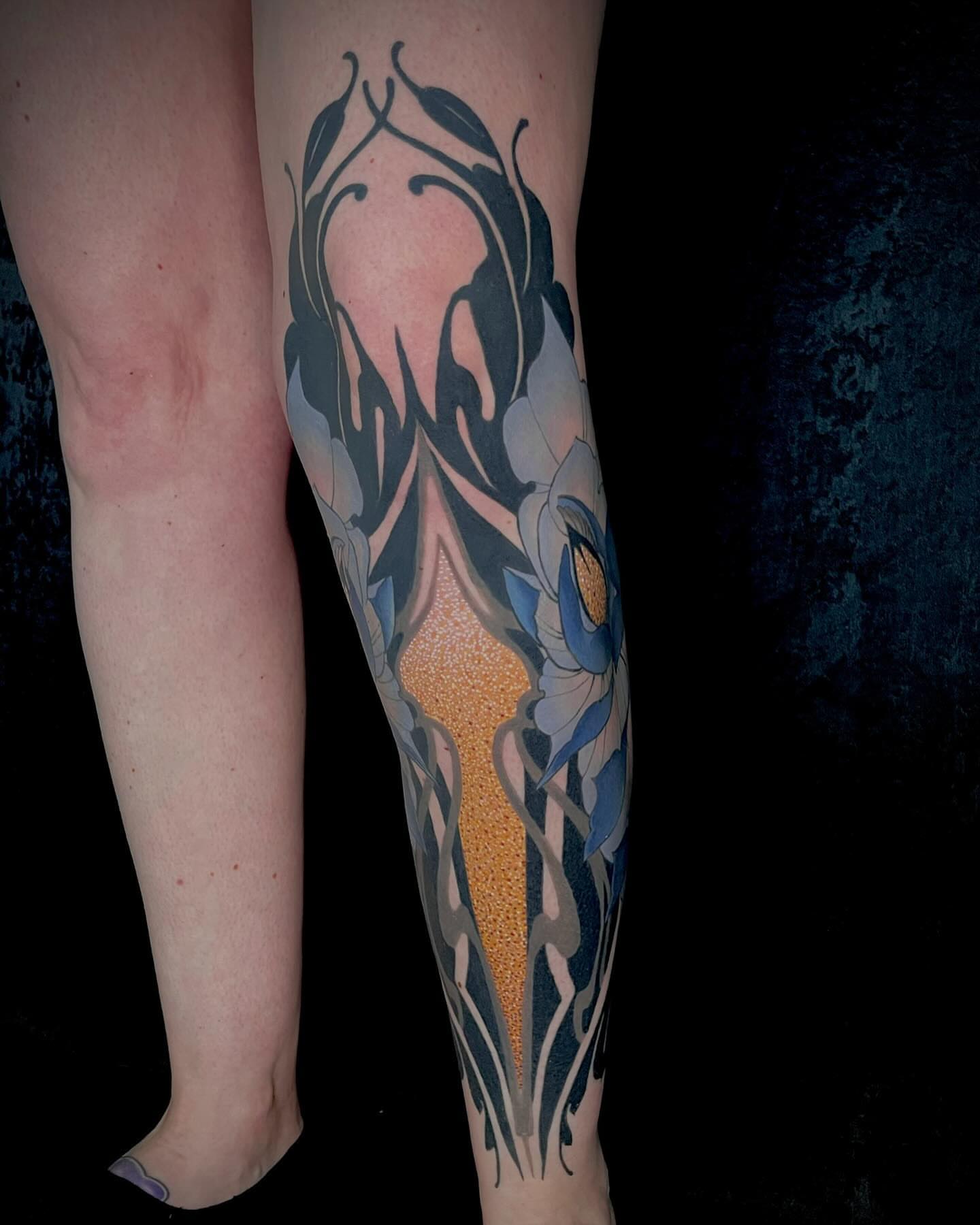 Tattoo by @le_babs — new_school, dotwork