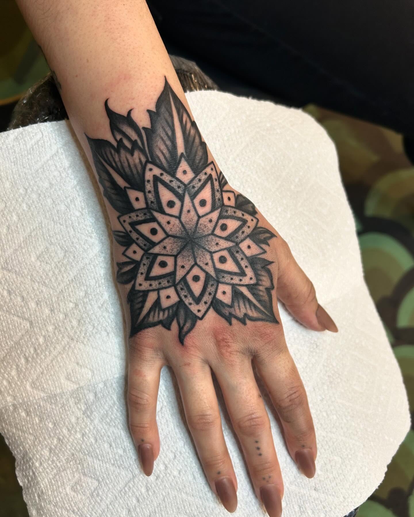 Tattoo by @samperrytattoos โ dotwork, geometric