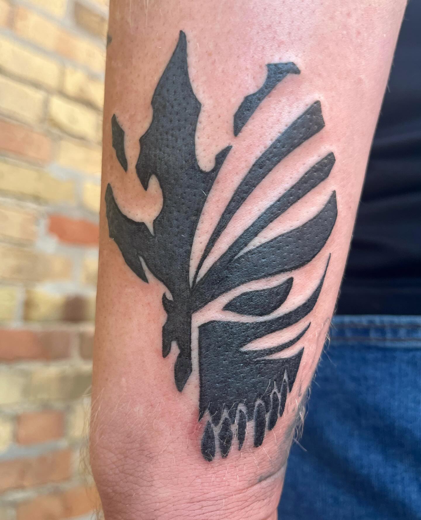 Tattoo by @atomicpanthertattoos — black_and_grey