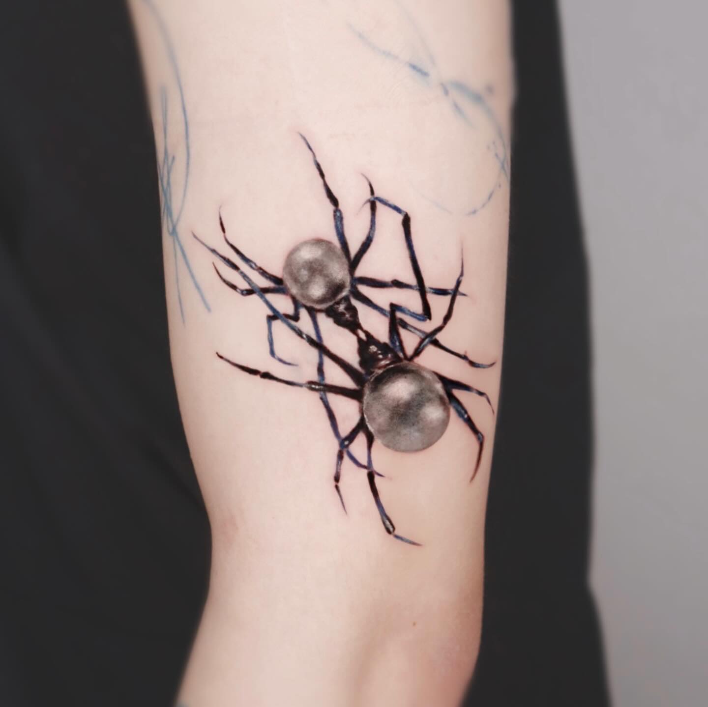 Tattoo by @dyun_tat2 — realism