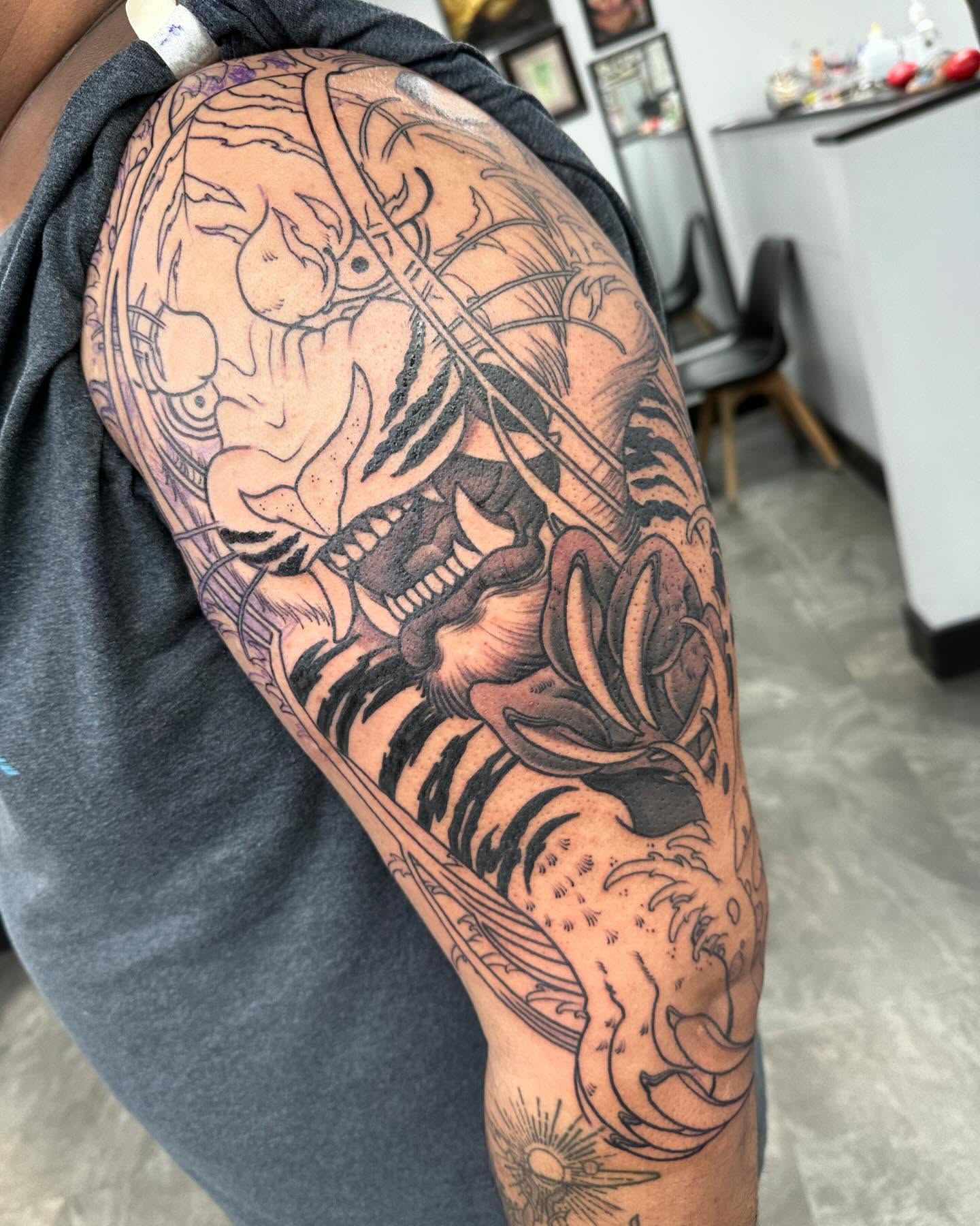 Tiger japanese irezumi tattoo on the thigh by ✥ Daemon Downing ✥ Kansas Tattoo Artist ✥, Wichita, Kansas
