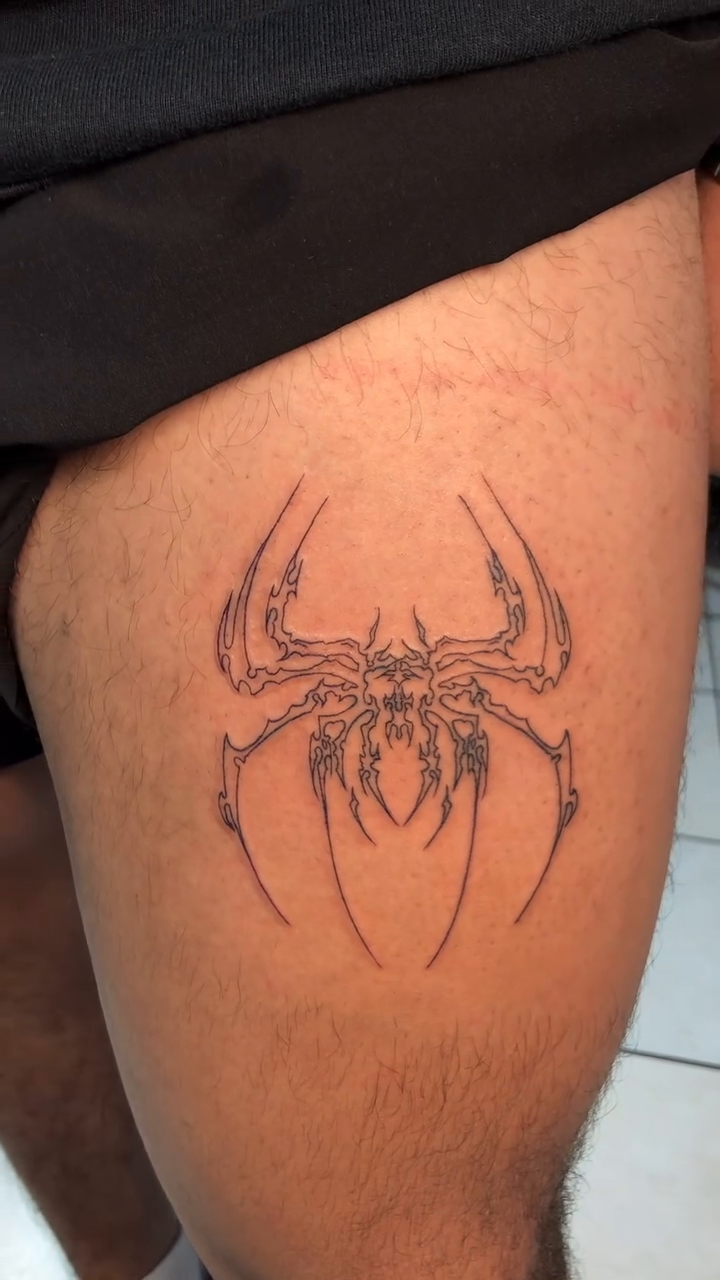 Spider realism tattoo by πΈππππ¦π£ππΈ
