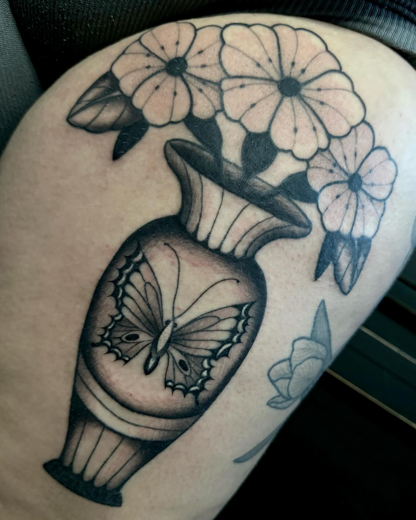 Tattoo by @ambergreytattoos — black_and_grey
