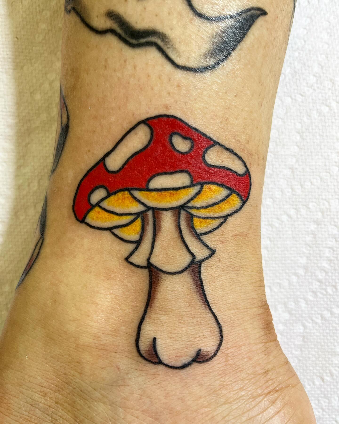 Mushroom new school tattoo on the forearm by Pedroux M.