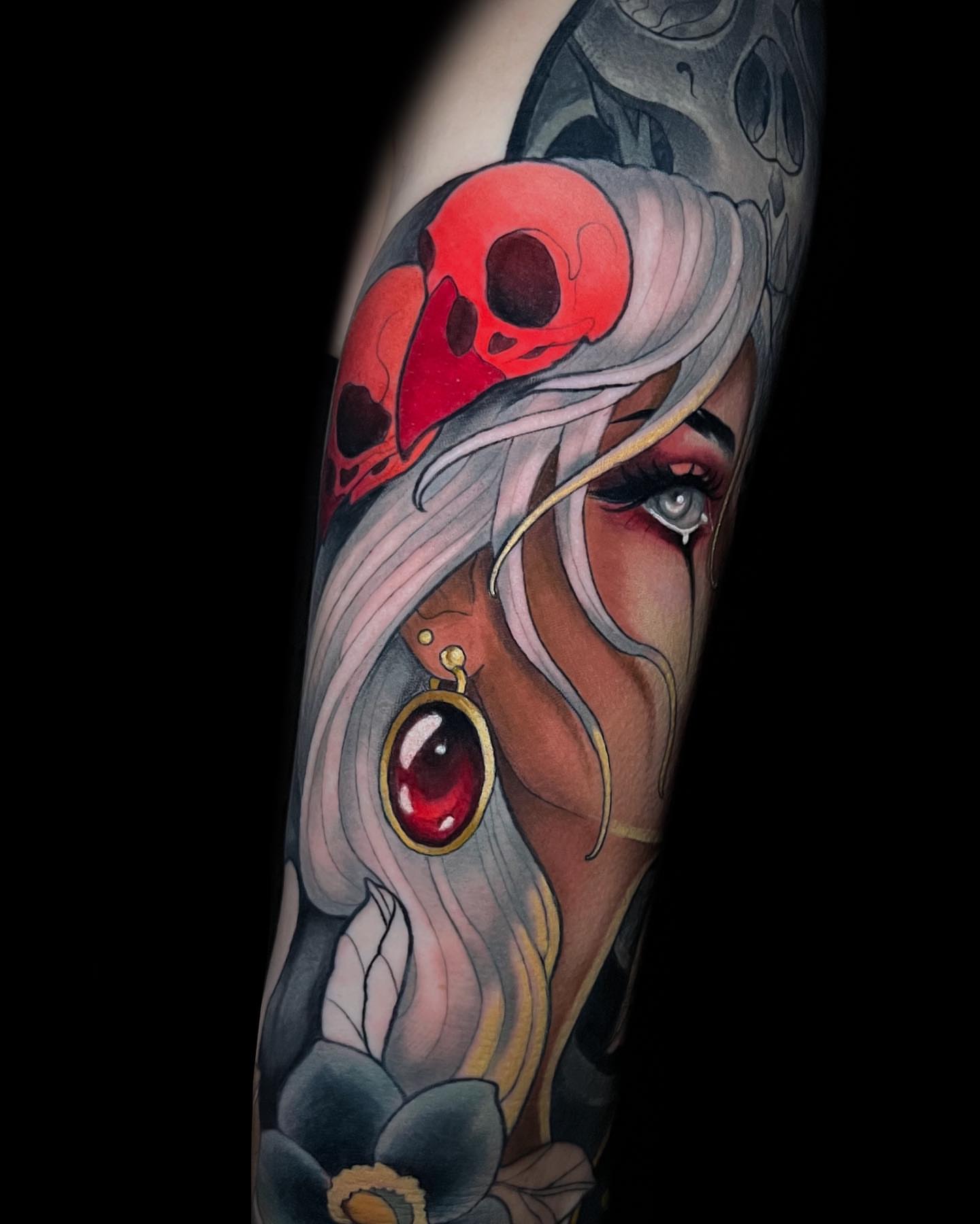 Tattoo by @kikifiligree — american_traditional, realism