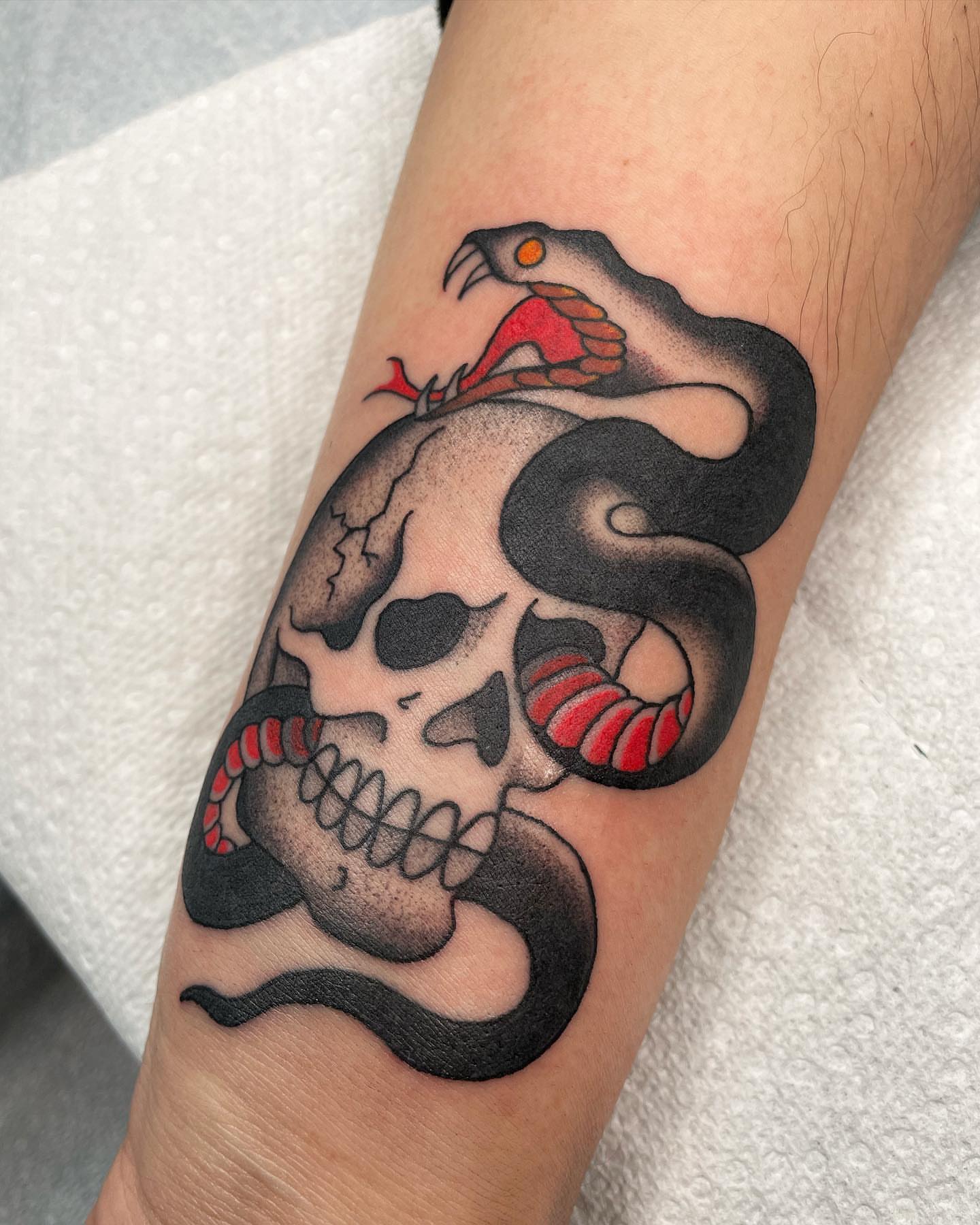 Tattoo by @firststepentropy — american_traditional