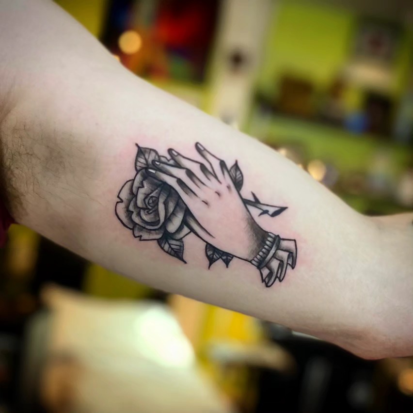 Tattoo by @peraltatattoos — black_and_grey