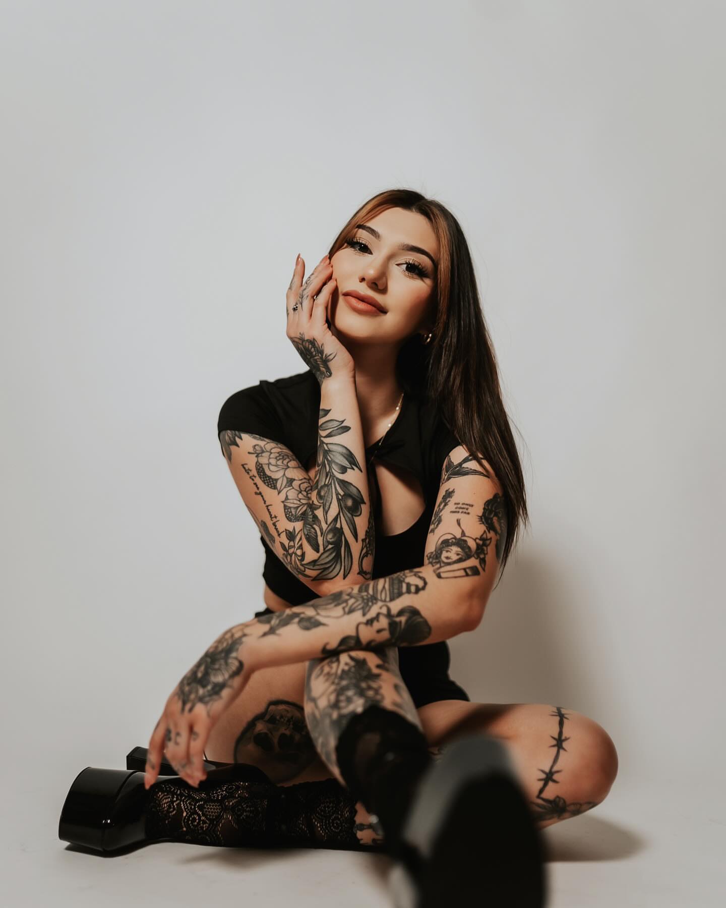 Floral and script American traditional tattoo on the upper arm by 𝐀𝐘𝐀𝐍𝐀𝐇