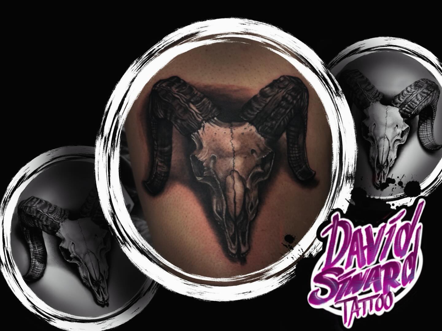 Tattoo by @daveisoldbutstillkicknit — black_and_grey, realism