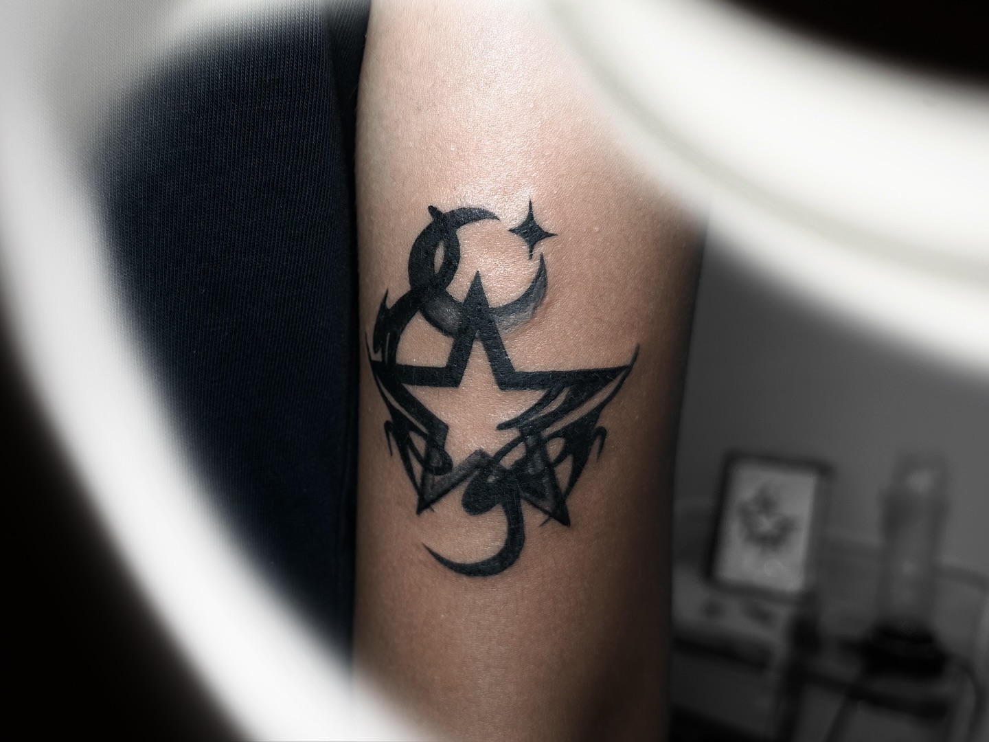 Tattoo by !     ☾  ✧ 高橋🅻🅸🆂🅰 ᵢ ✧, Hong Kong
