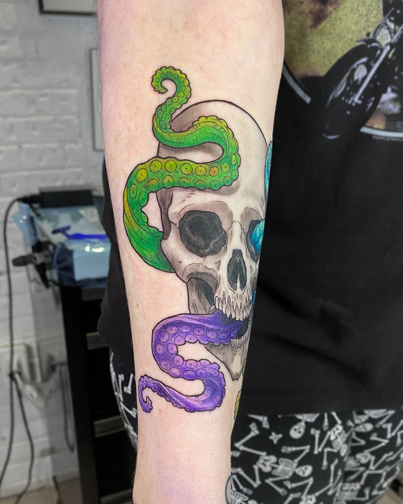 Tattoo by @ronangibney — realism, dotwork
