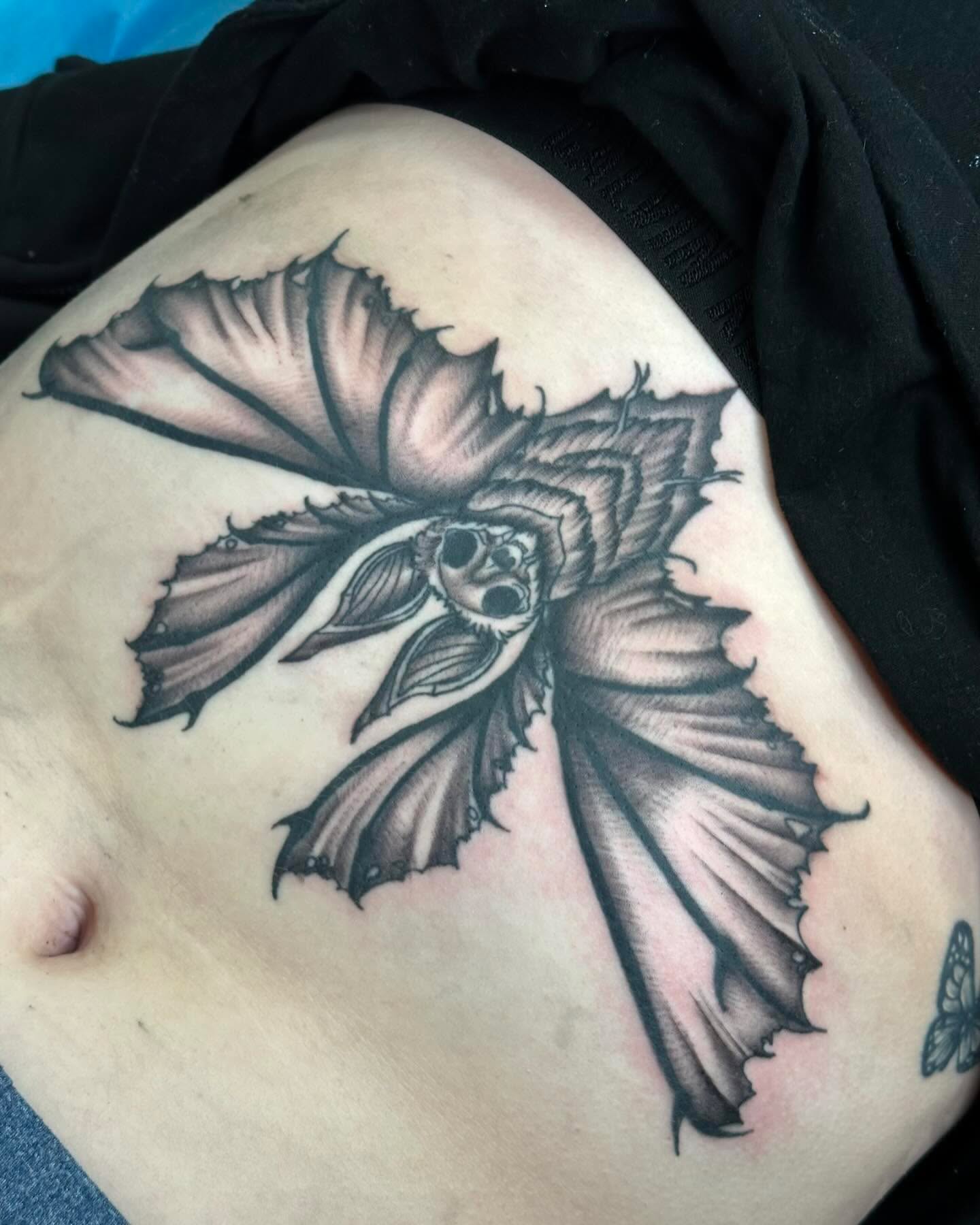 Tattoo by @han_vertal_ink — black_and_grey, realism