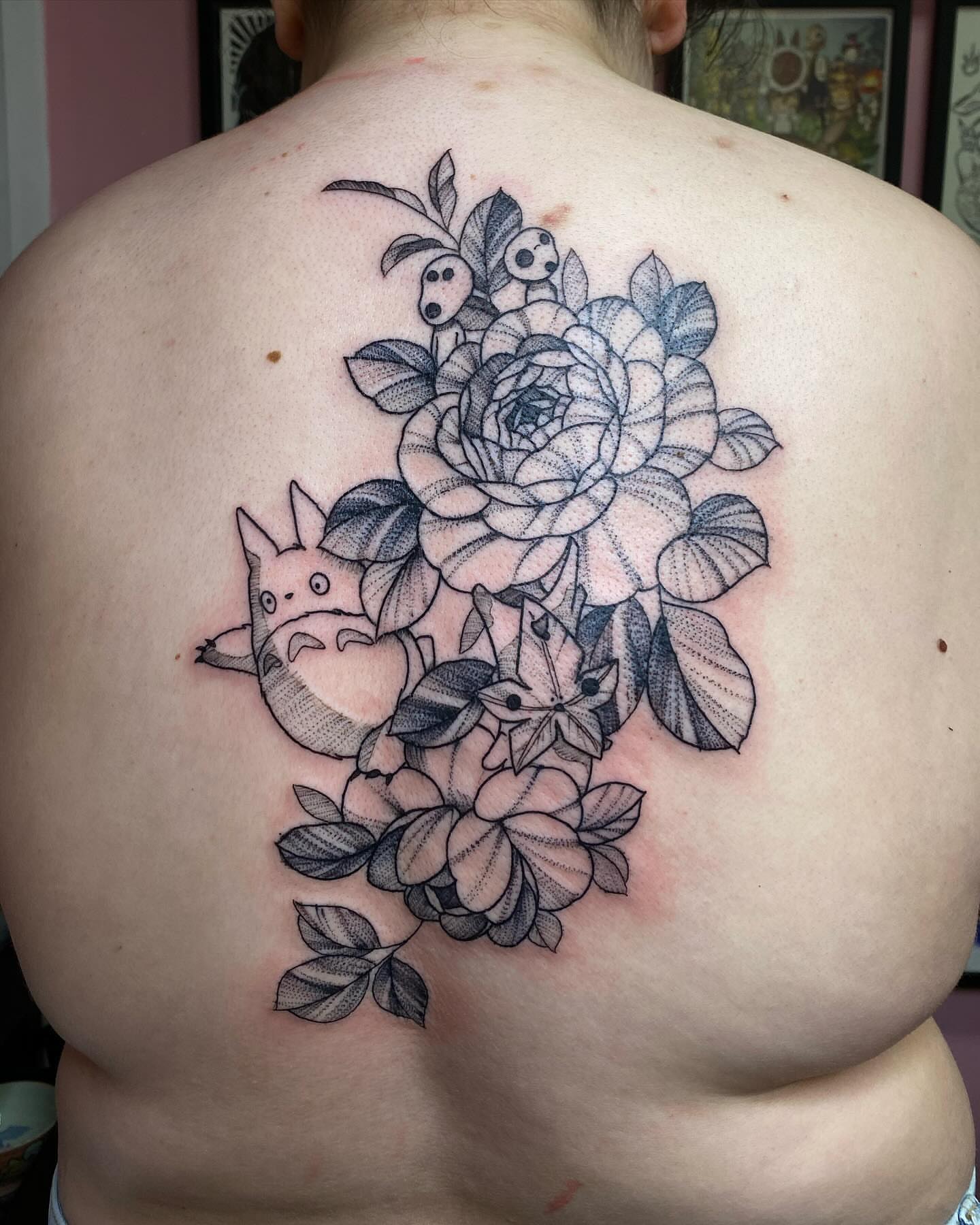 Flowers and totoro dotwork tattoo on the back by @kaitlin.tattoos, Richmond, Virginia