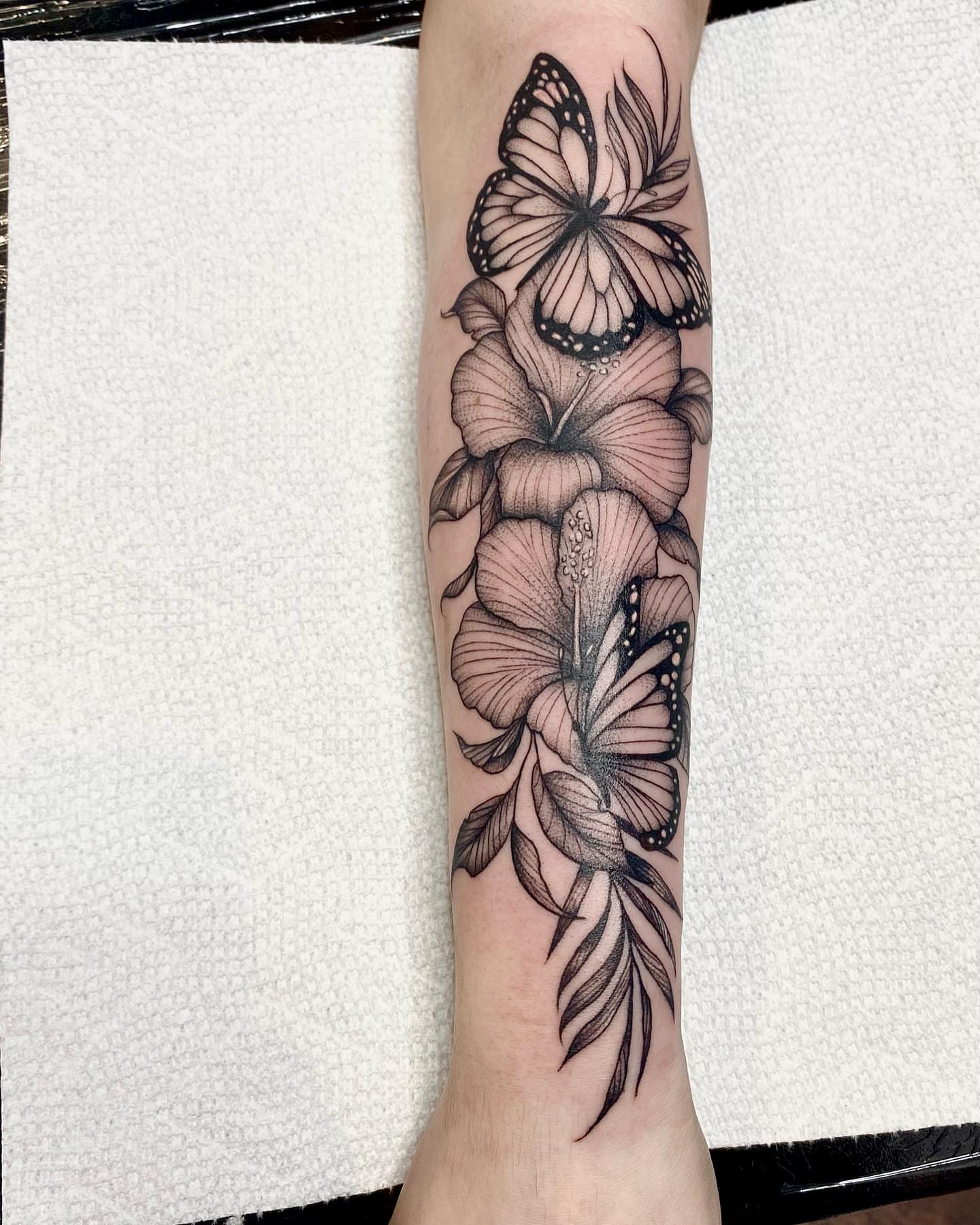 Tattoo by @l.sinatra__ — black_and_grey, realism