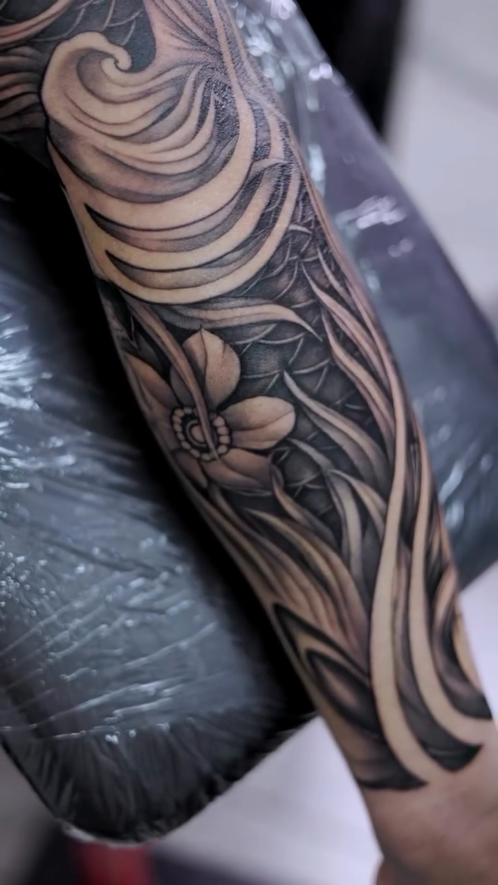Tattoo by @jennal_wang — black_and_grey, realism