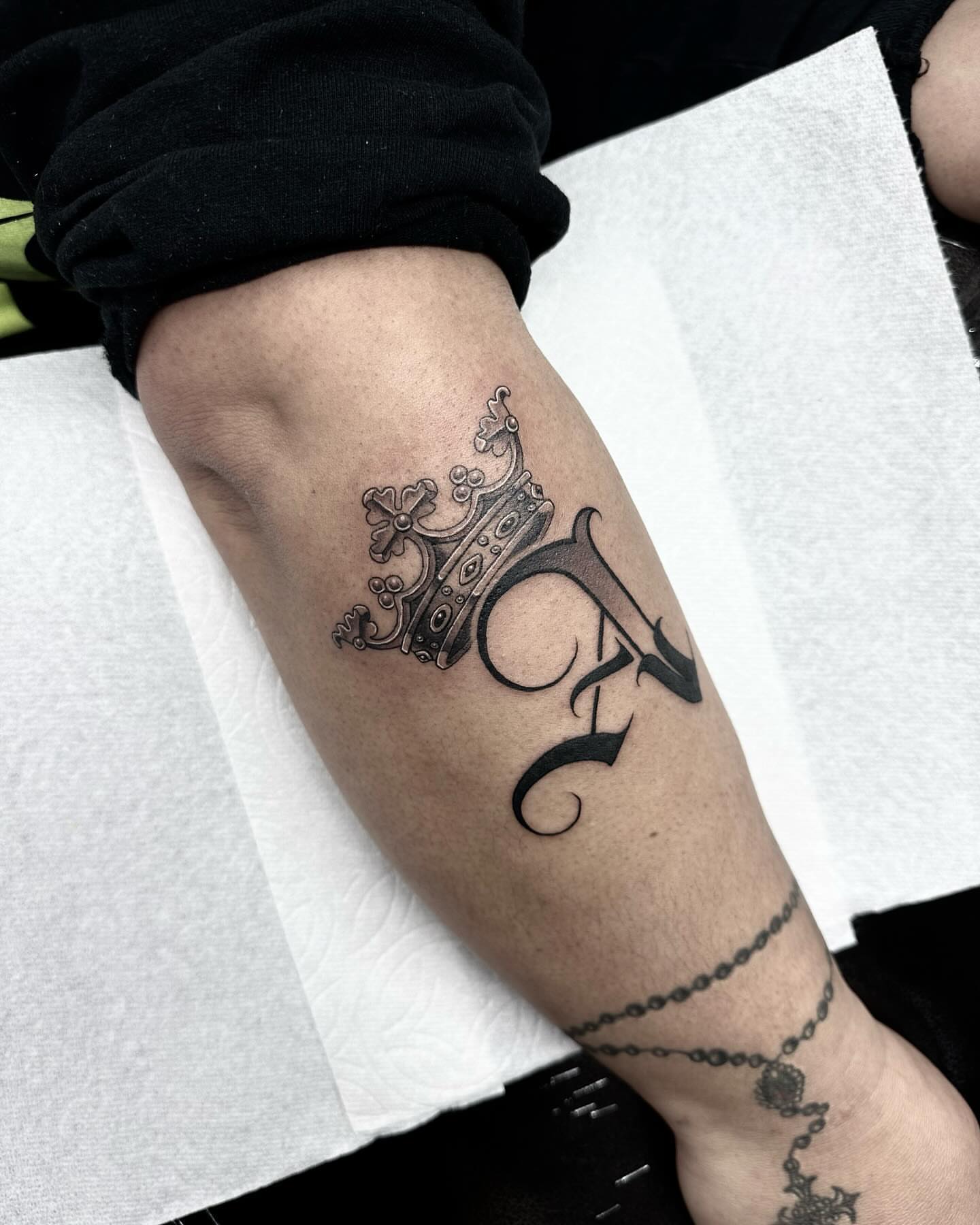 Tattoo by @marcusmartineztattoo β black_and_grey