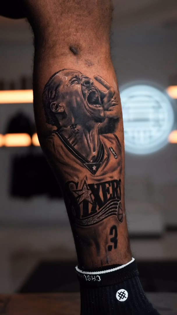 Kobe bryant and crown realism tattoo by Tattoos By Kique