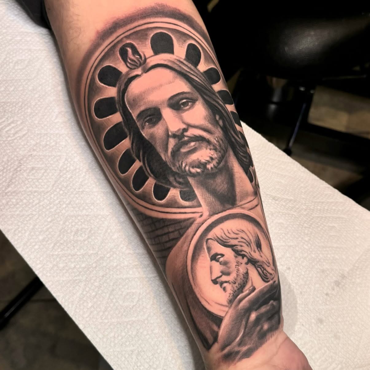 Tattoo by @luis_menesesart — black_and_grey