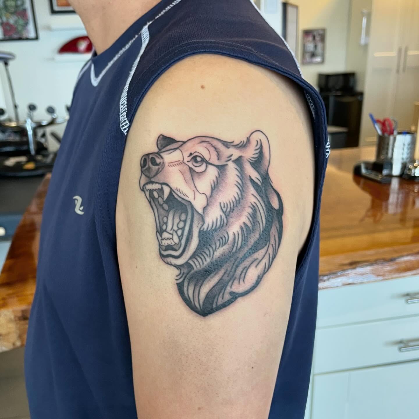 Tattoo by @mirelajade — black_and_grey