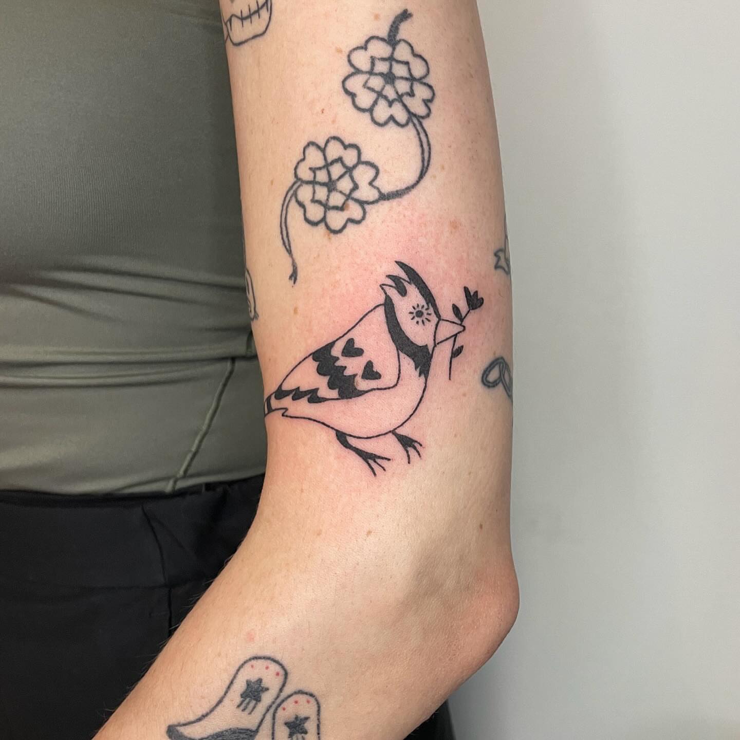 Tattoo by @hocuspokus_ — black_and_grey
