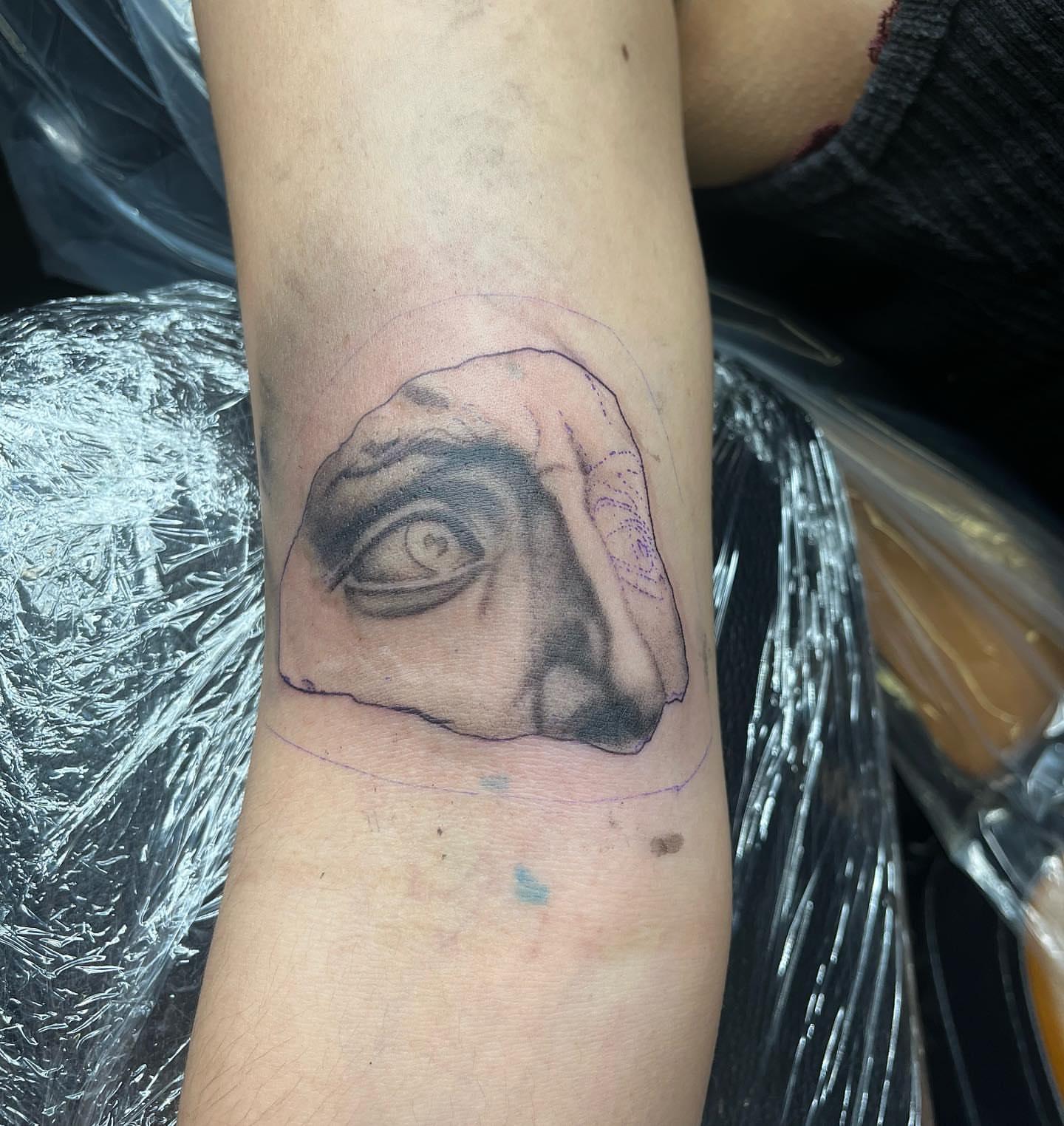 Eye realism tattoo on the forearm by 𝖎𝖘𝖆 ✶ 𝖉𝖋𝖜 𝖙𝖆𝖙𝖙𝖔𝖔𝖘