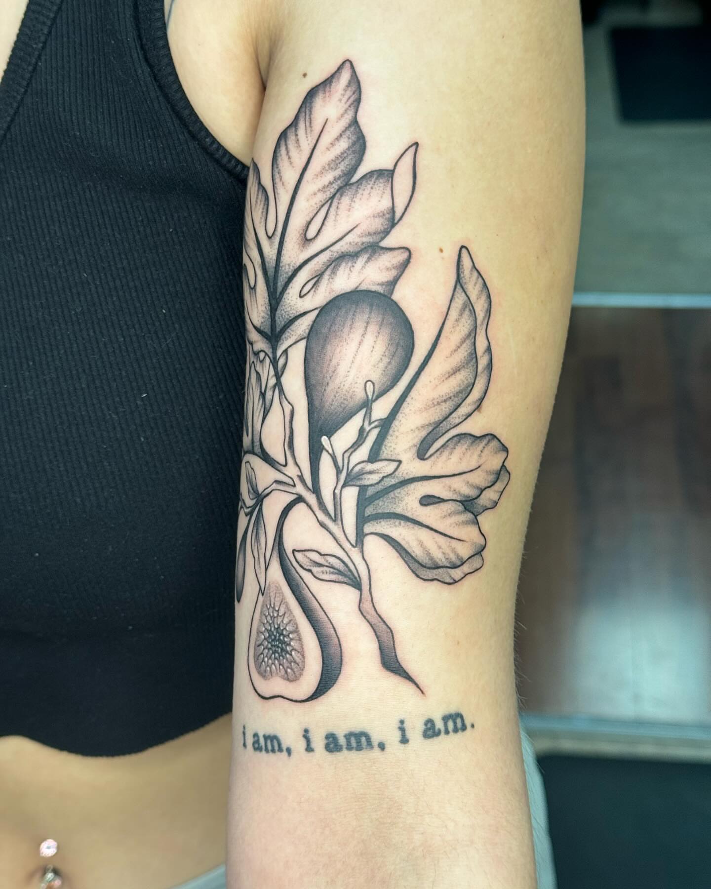 Tattoo by @bellalouisetattoo — black_and_grey