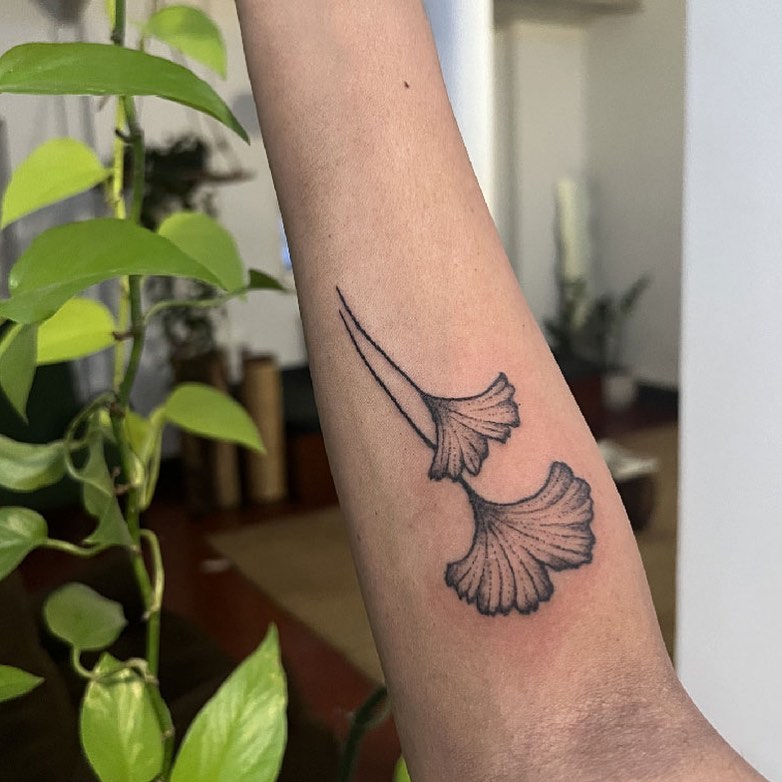 Gingko leaves dotwork tattoo on the forearm by Gaya