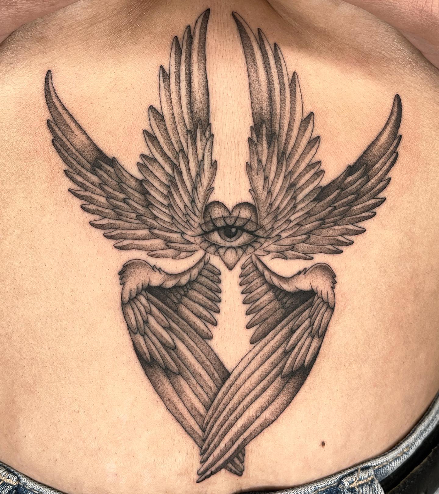 Tattoo by @tiyannagarlic — black_and_grey