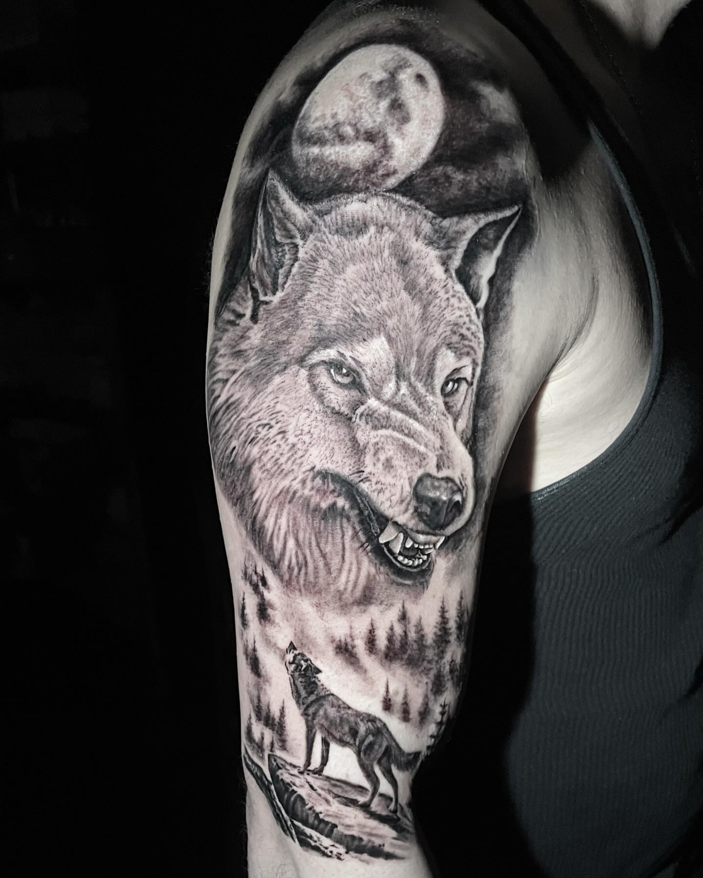 Wolf realism tattoo on the forearm by Ohio Realism Tattoo Artist