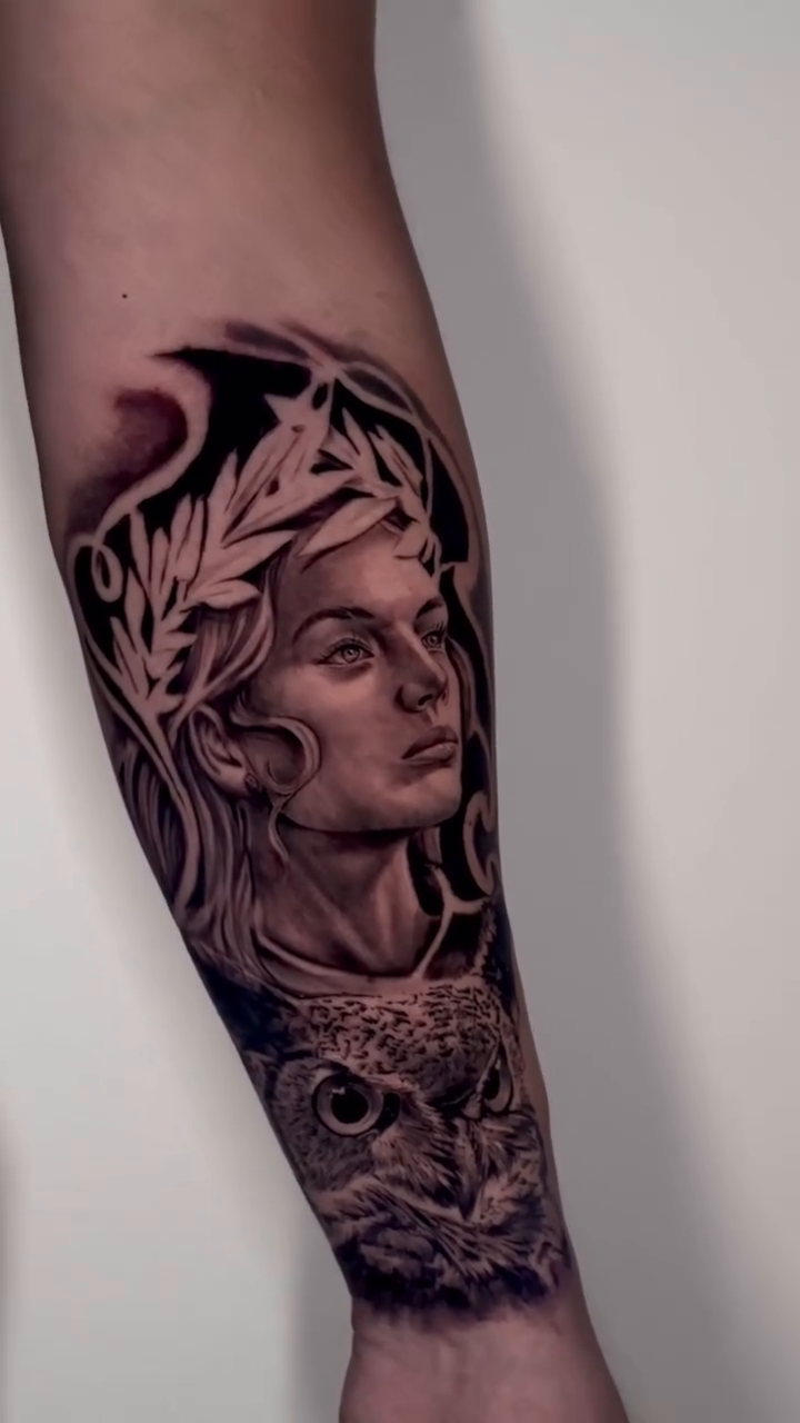 Tattoo by @diegoaravenatatuajes — realism, black_and_grey