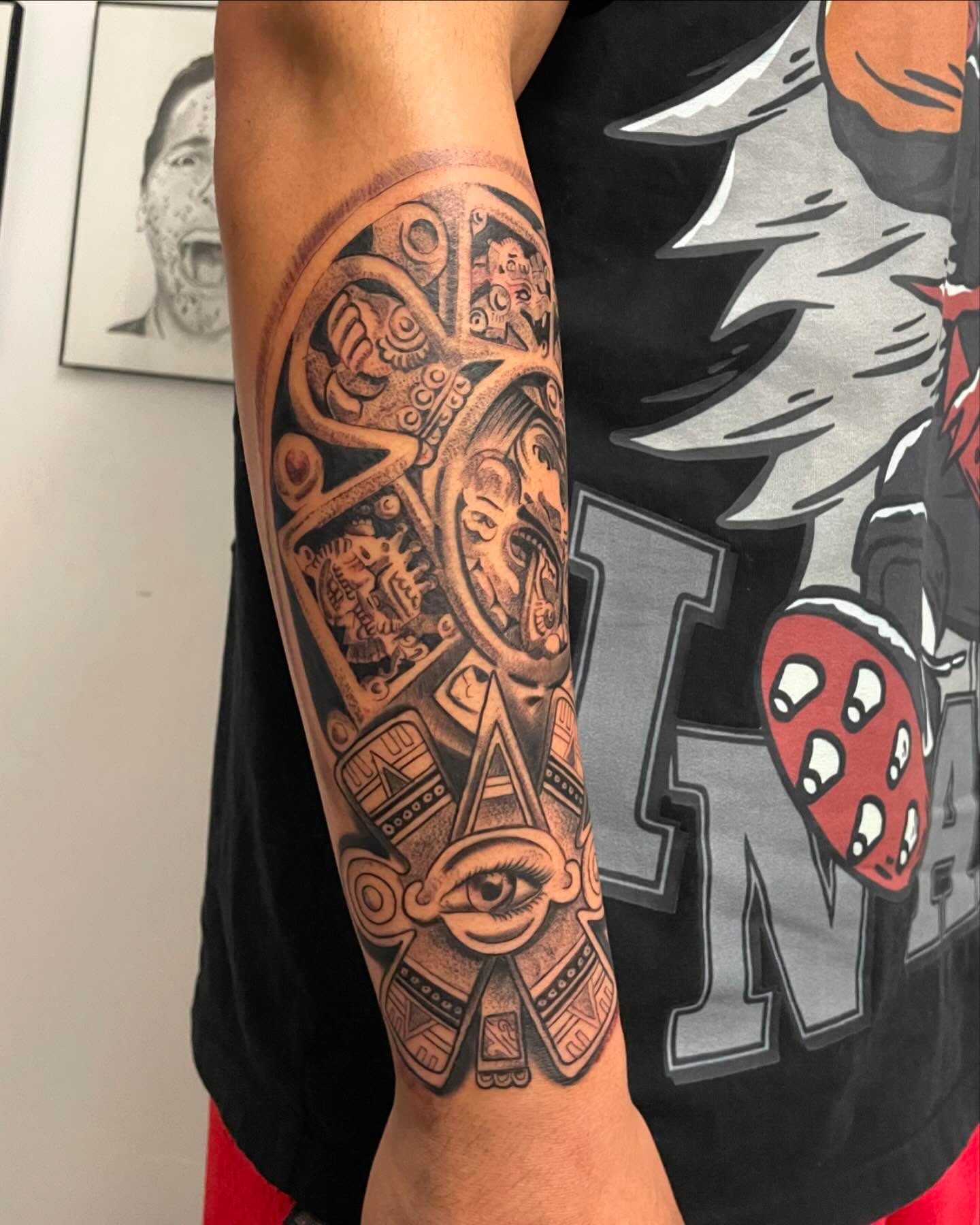 Tattoo by @inkedbysam — black_and_grey, geometric