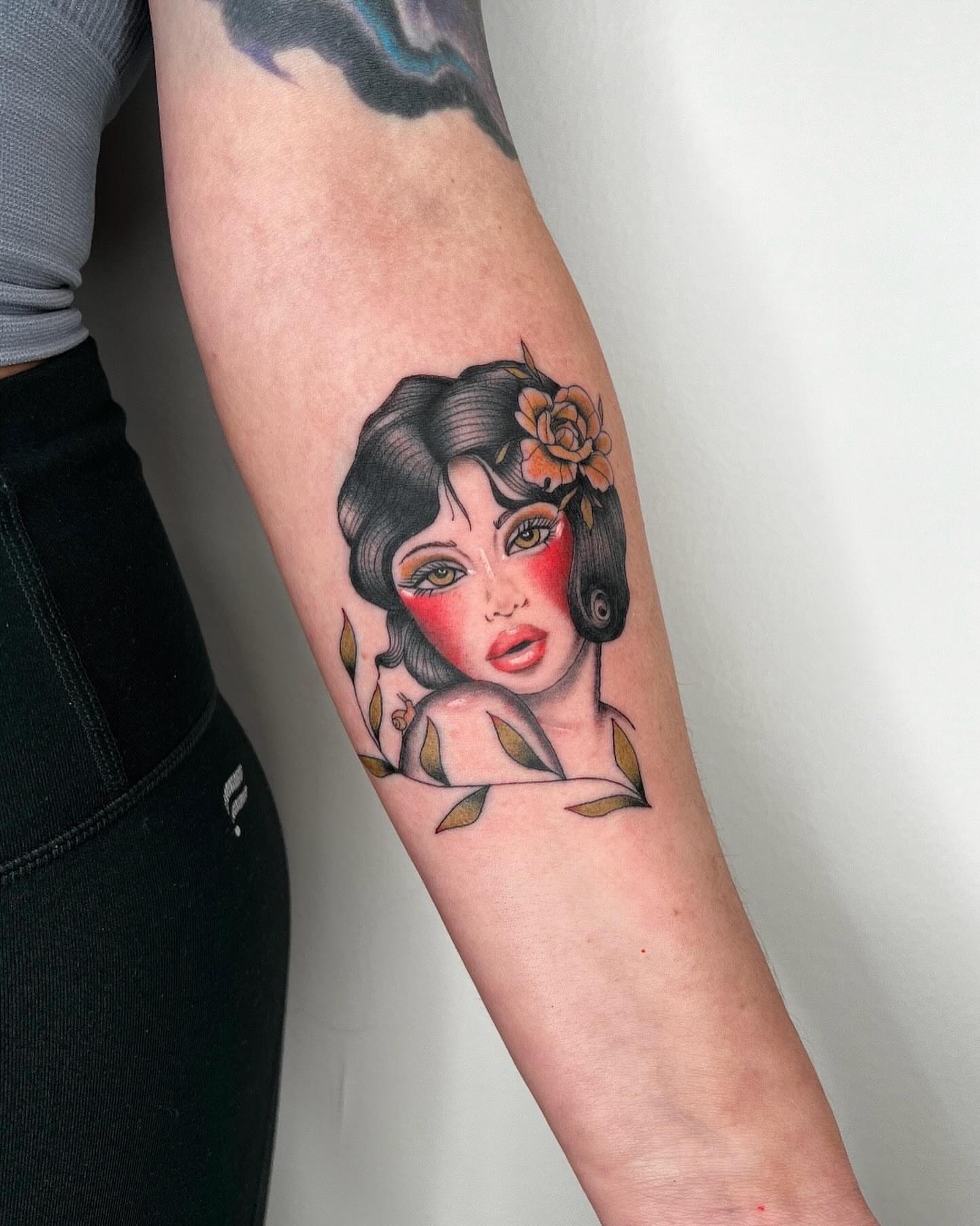 Woman with flower anime tattoo on the forearm by ⊹ ࣪ ₊✩‧₊˚ 𝖘 𝖙 𝖊 𝖕 𝖍 𝖆 𝖓 𝖎 𝖊 ˚₊‧✩₊ ࣪ ⊹