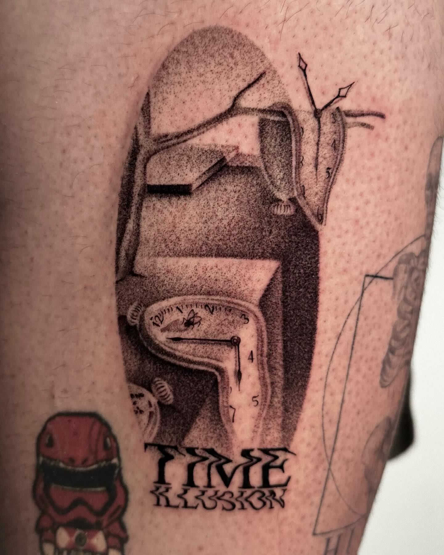 Time illusion dotwork tattoo on the forearm by ᴰᴿᴬᴳᴼᴺ